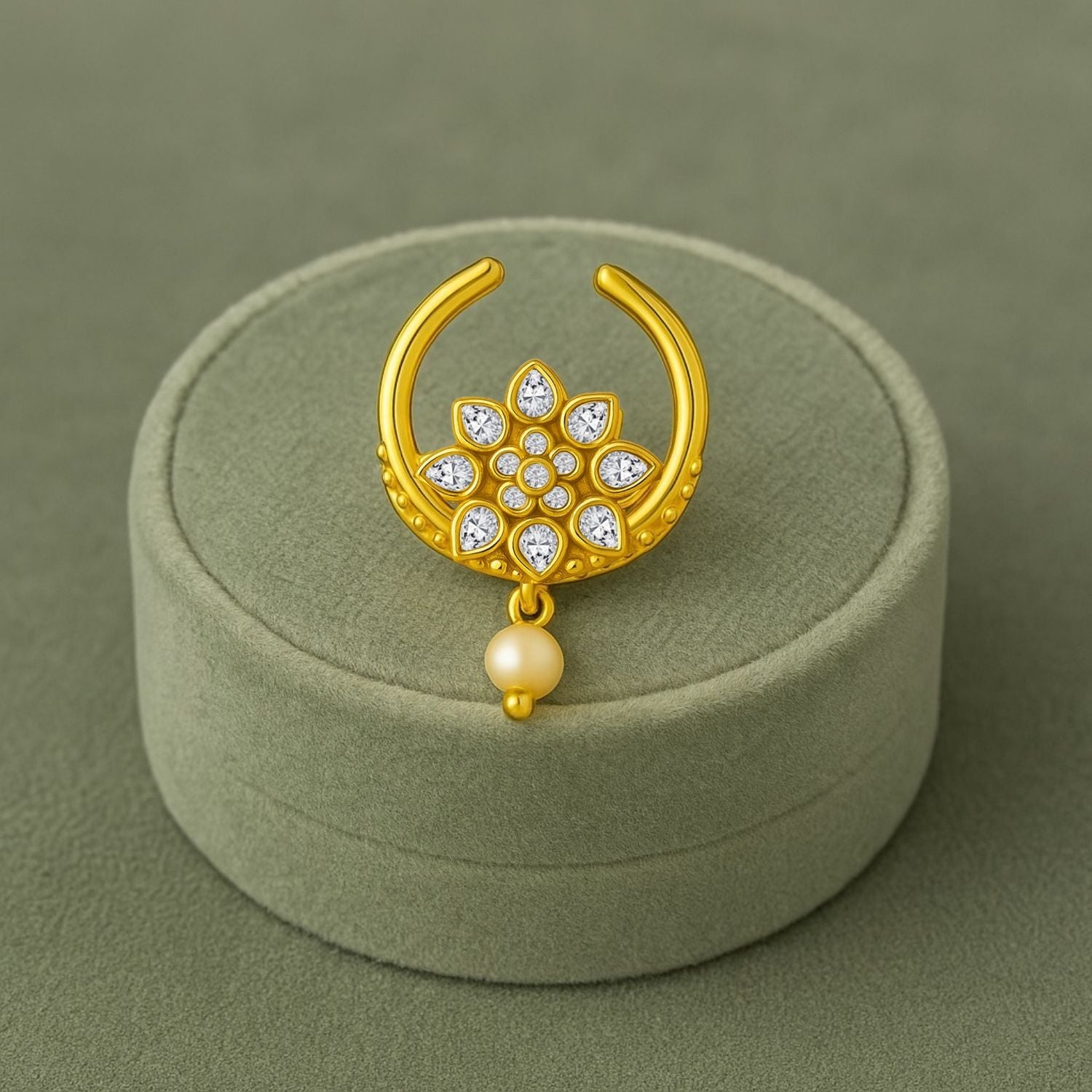 mooneye silver nose pin