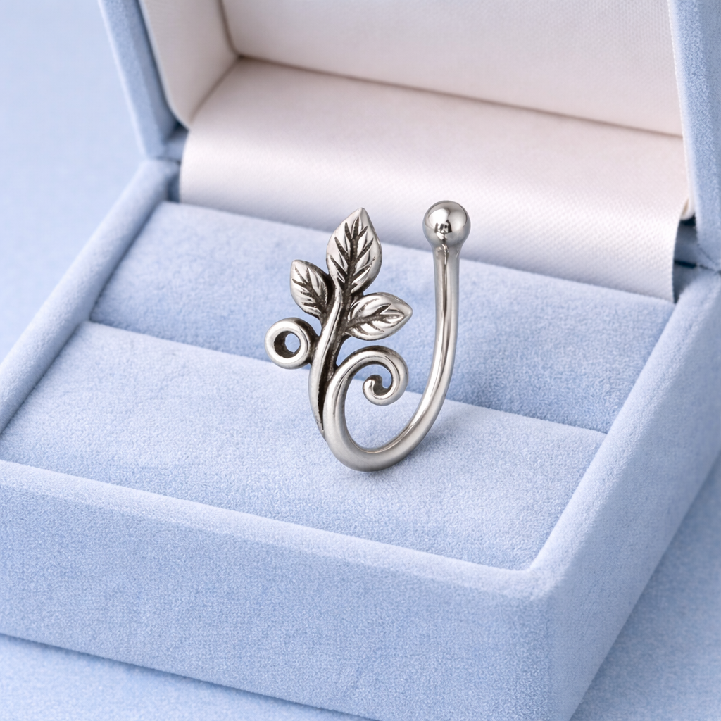mooneye silver nose pin