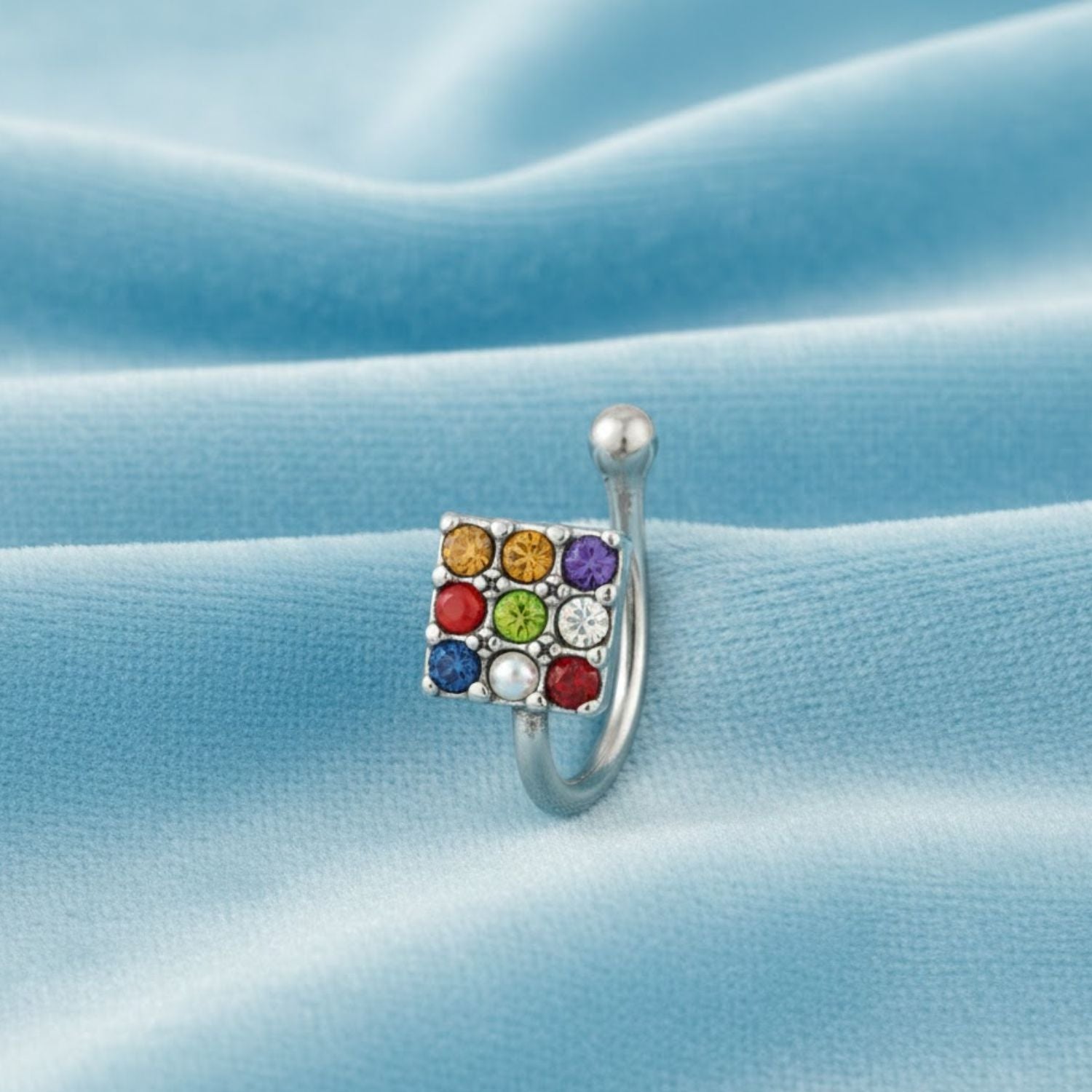 mooneye silver nose pin