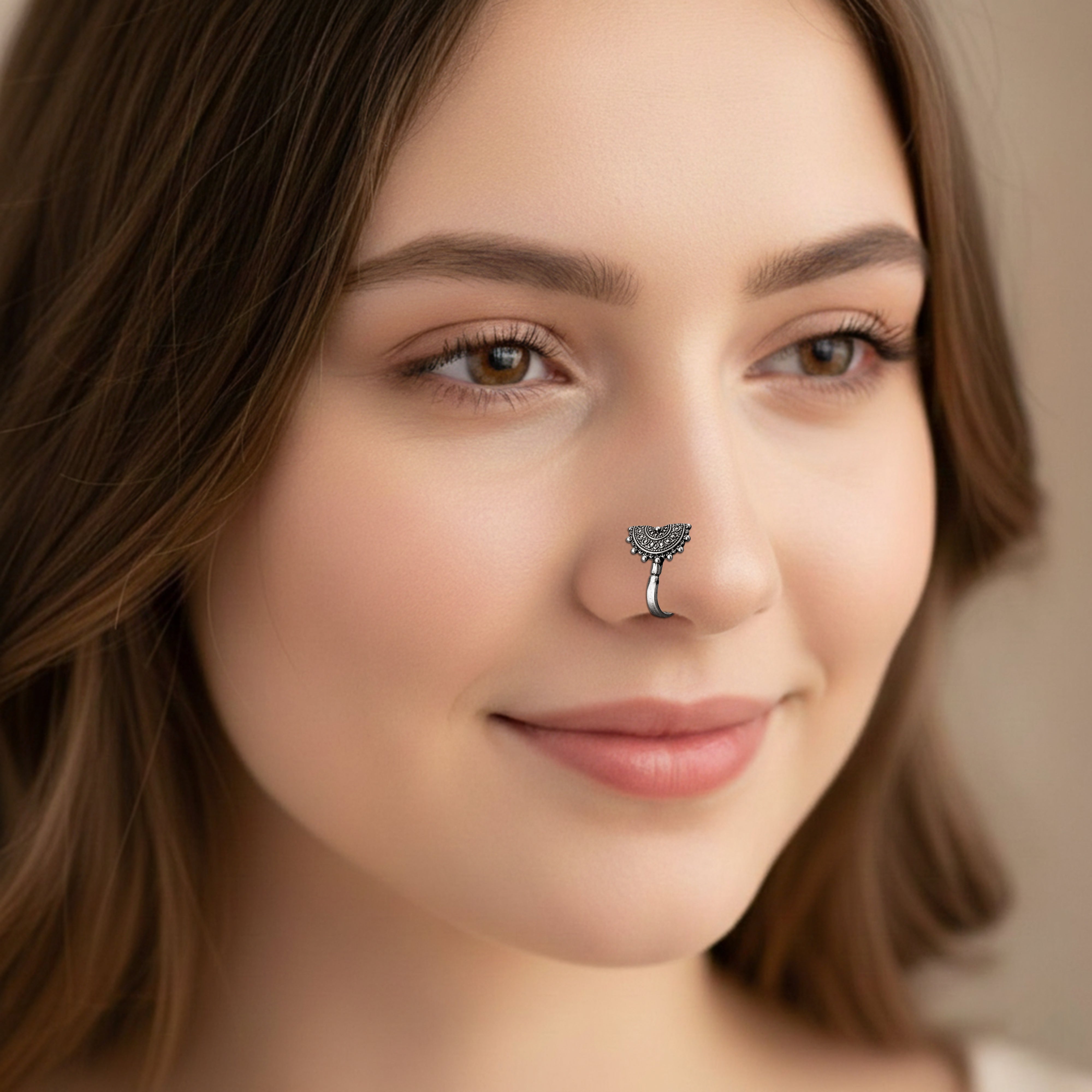 mooneye silver nose pin