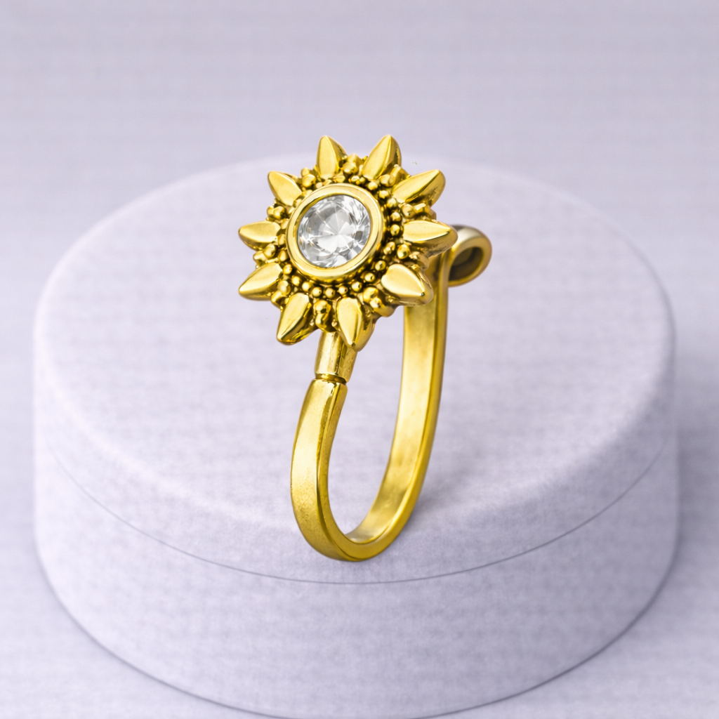 mooneye silver nose pin
