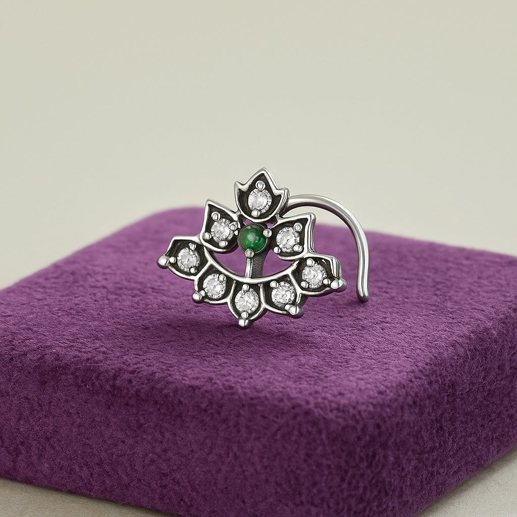 mooneye silver nose pin