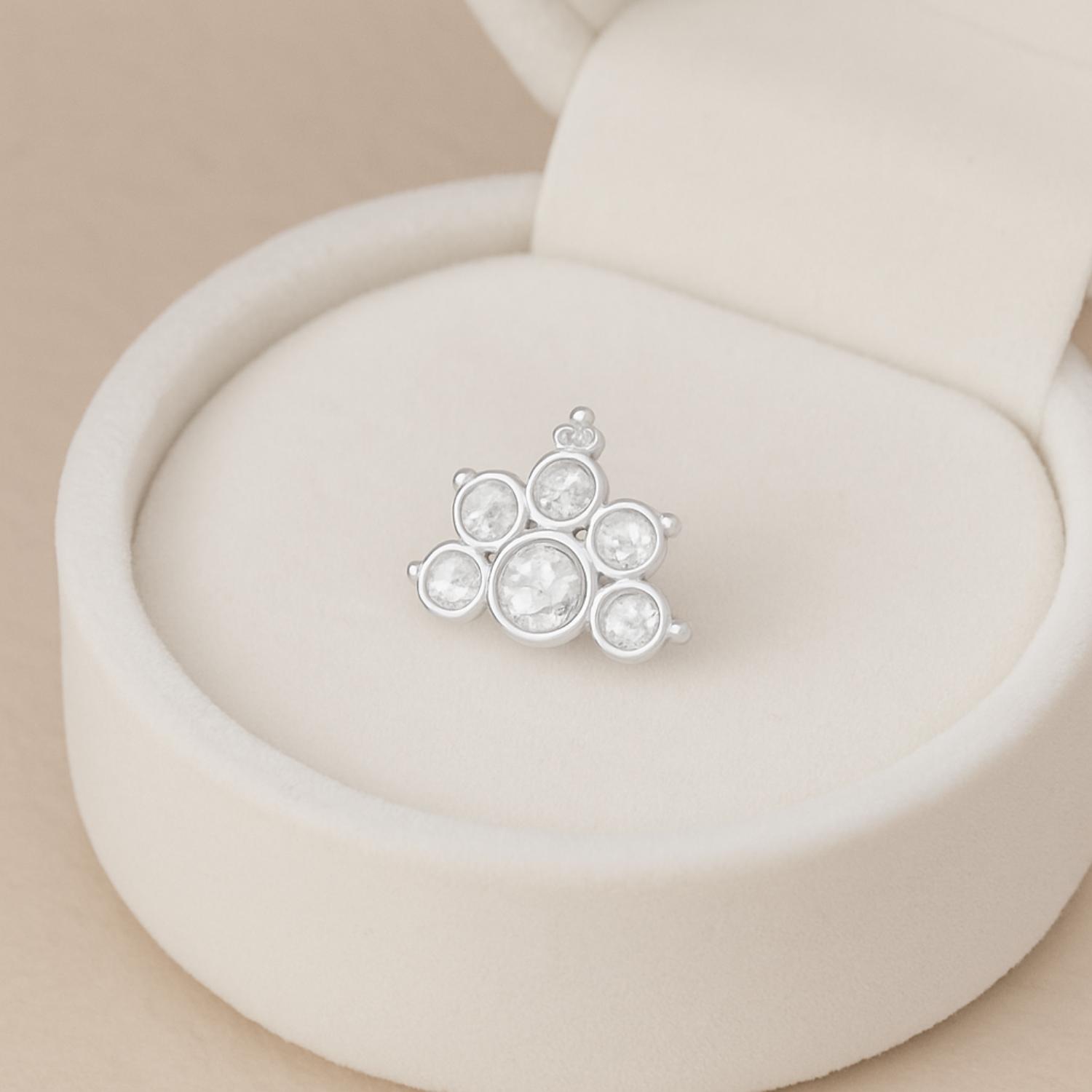 mooneye silver nose pin