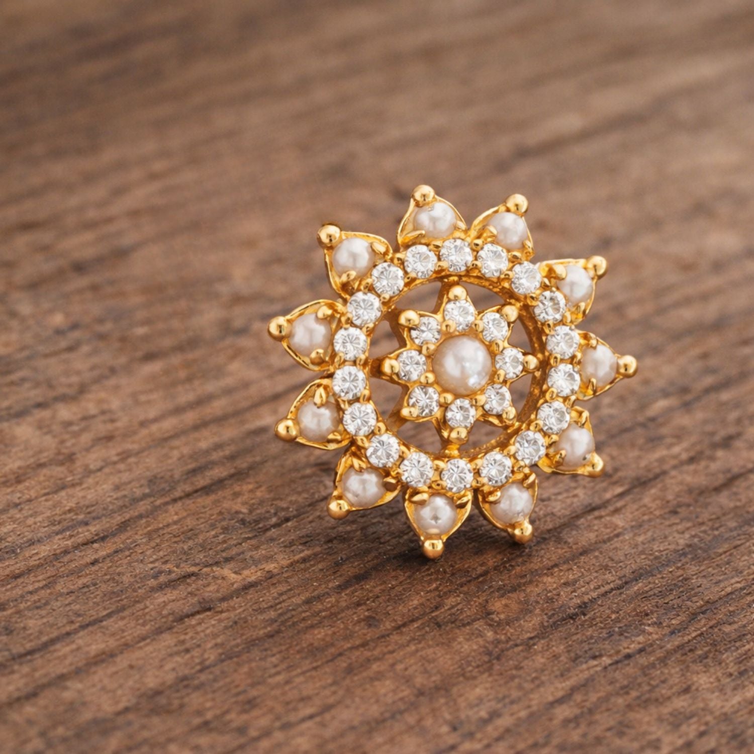 mooneye silver nose pin