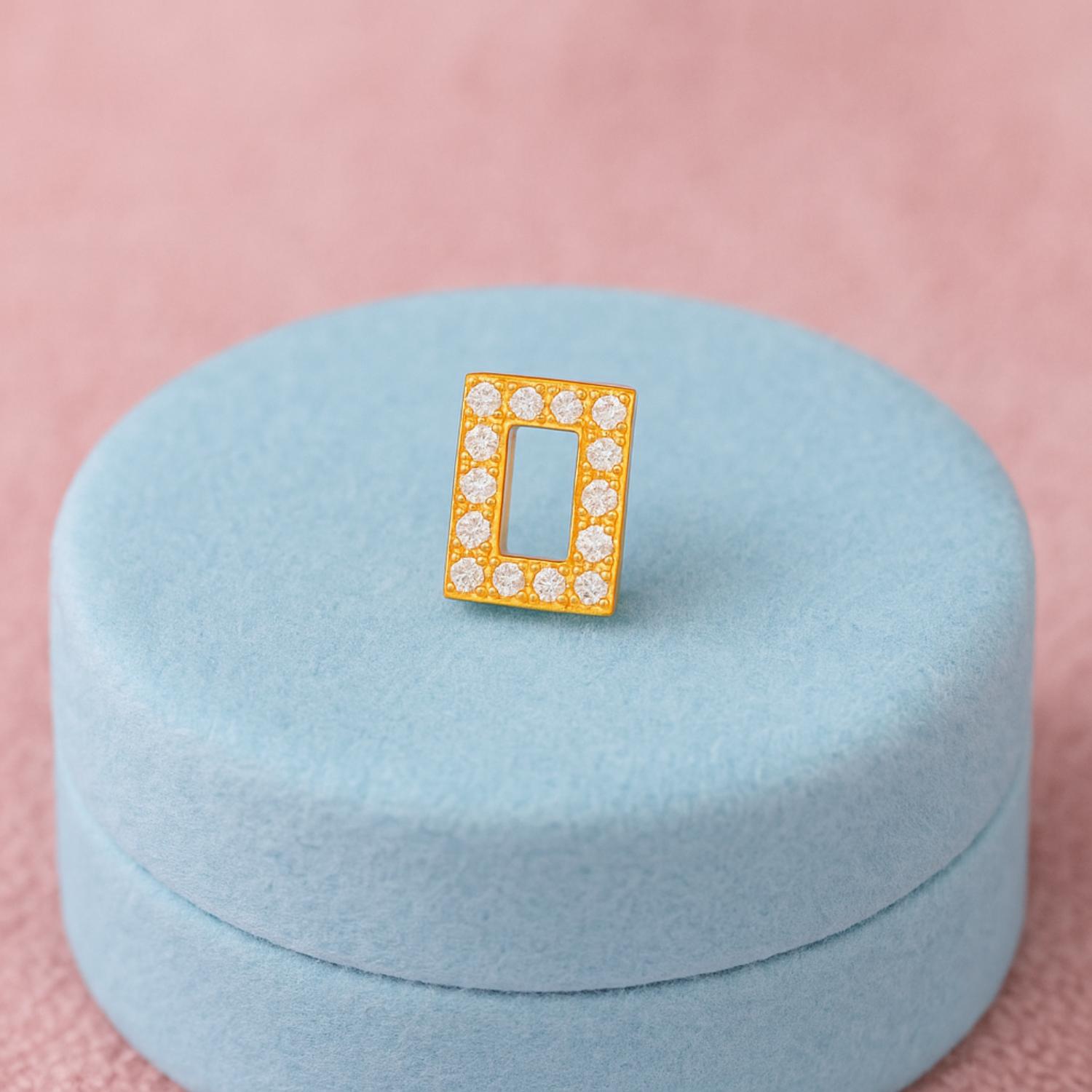 mooneye silver nose pin