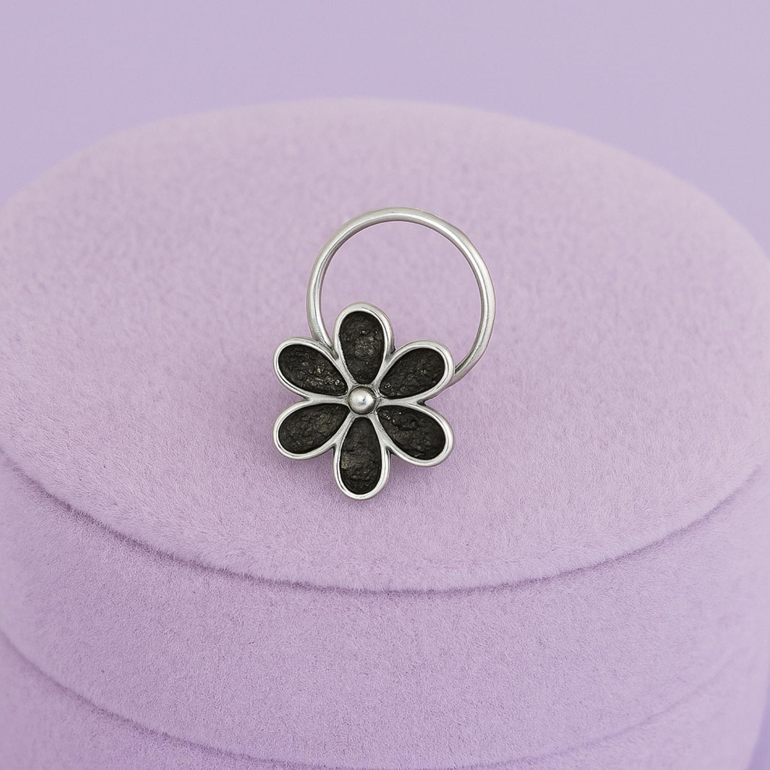 mooneye silver nose pin