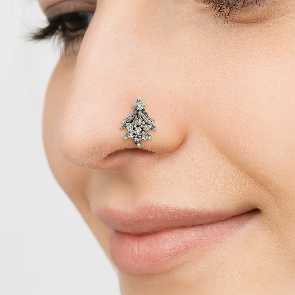 mooneye silver nose pin