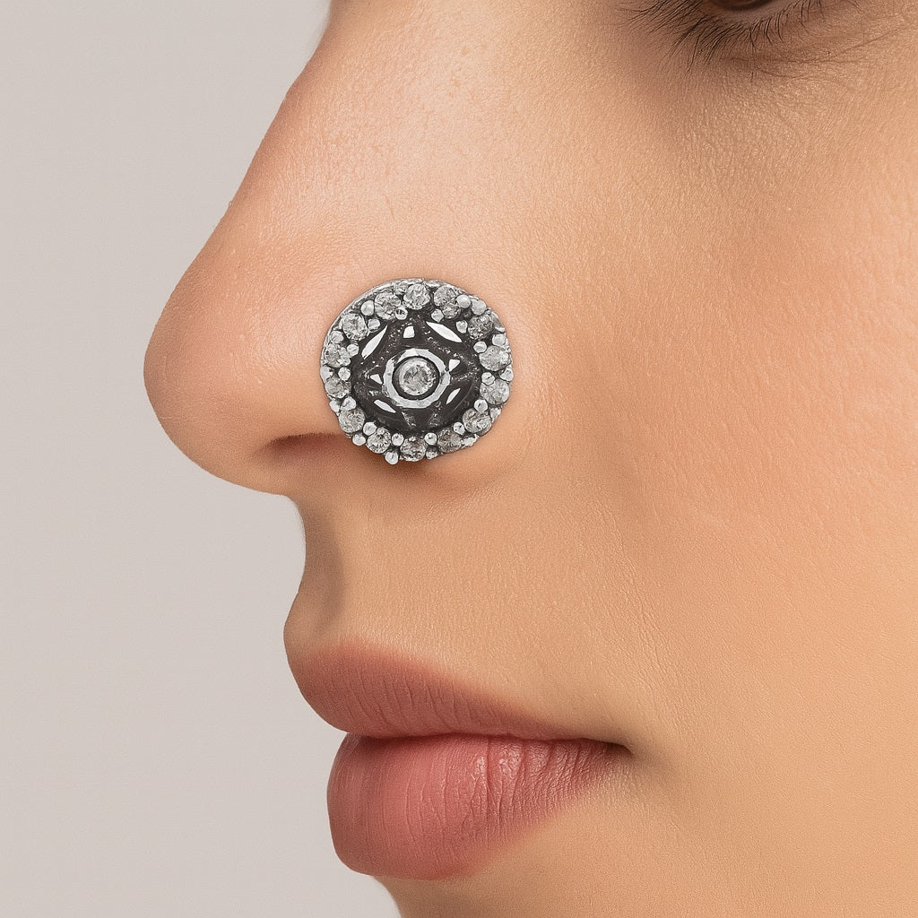 mooneye silver nose pin