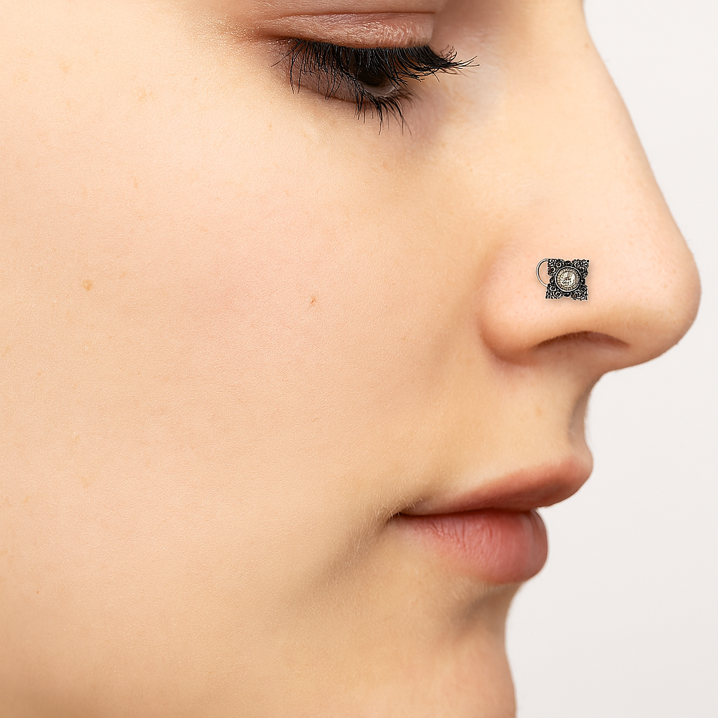 mooneye silver nose pin