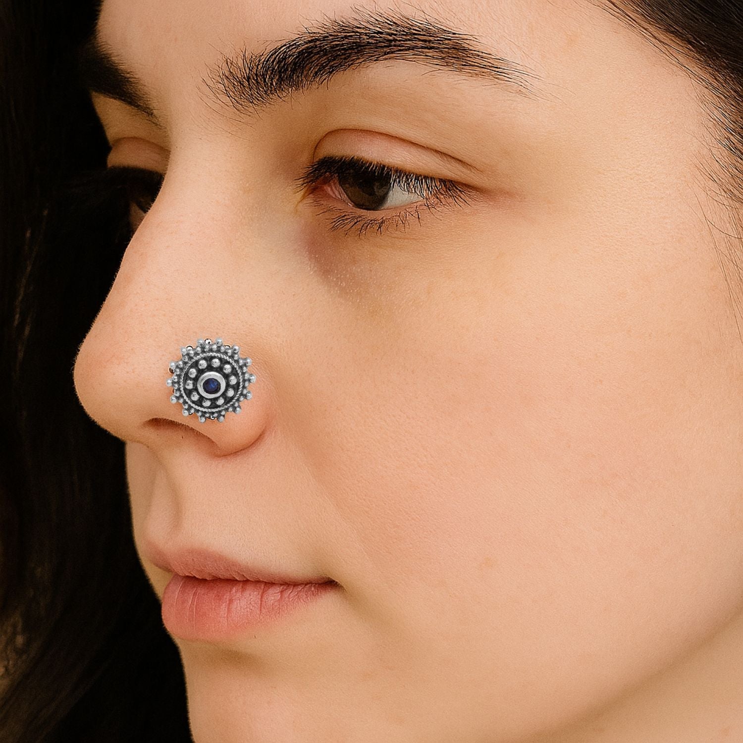 mooneye silver nose pin
