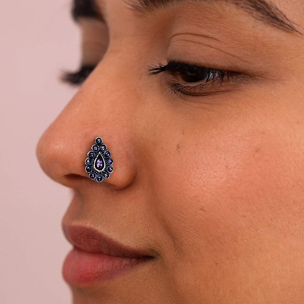 mooneye silver nose pin