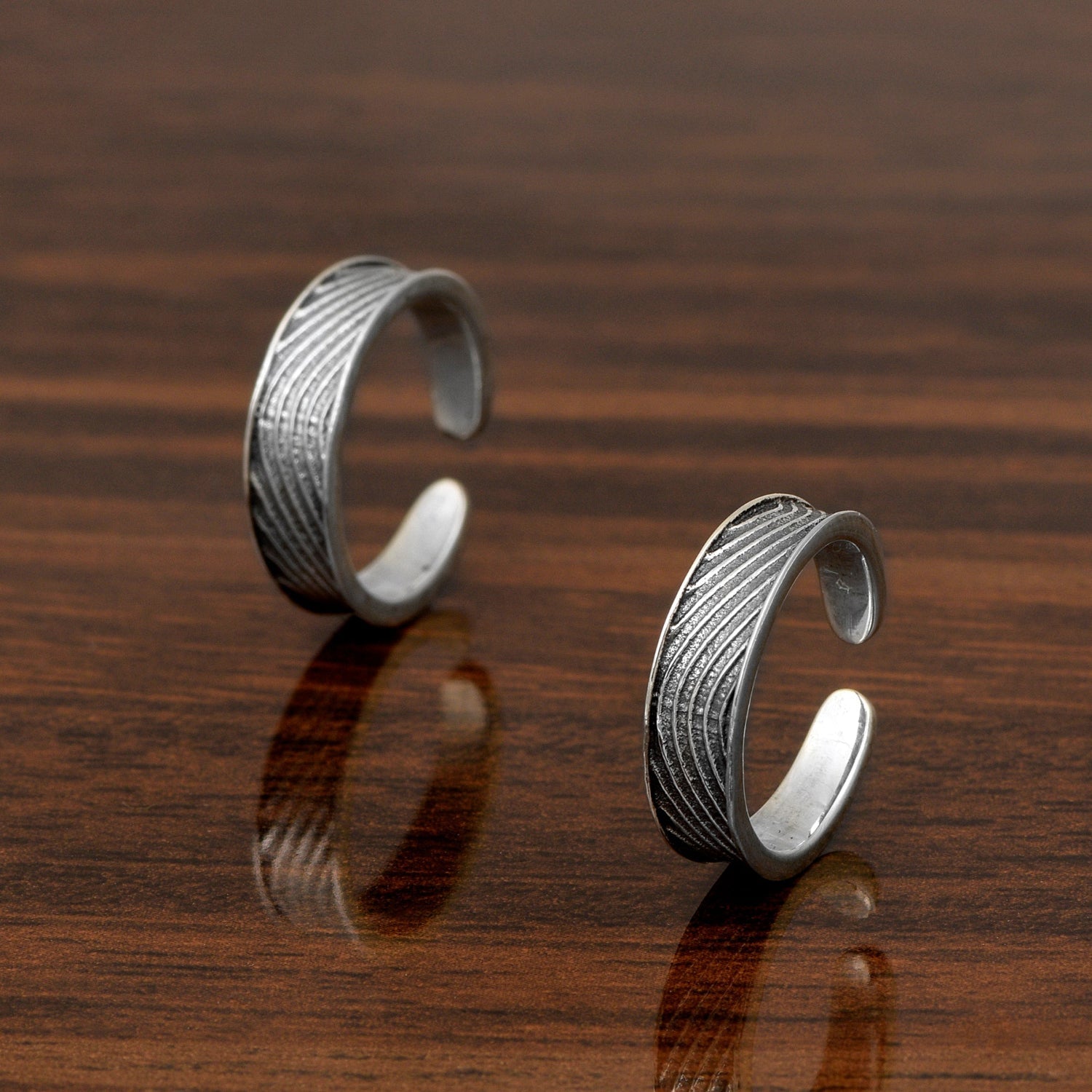 Wavy Line Oxidized Toe Ring - Sterling Silver