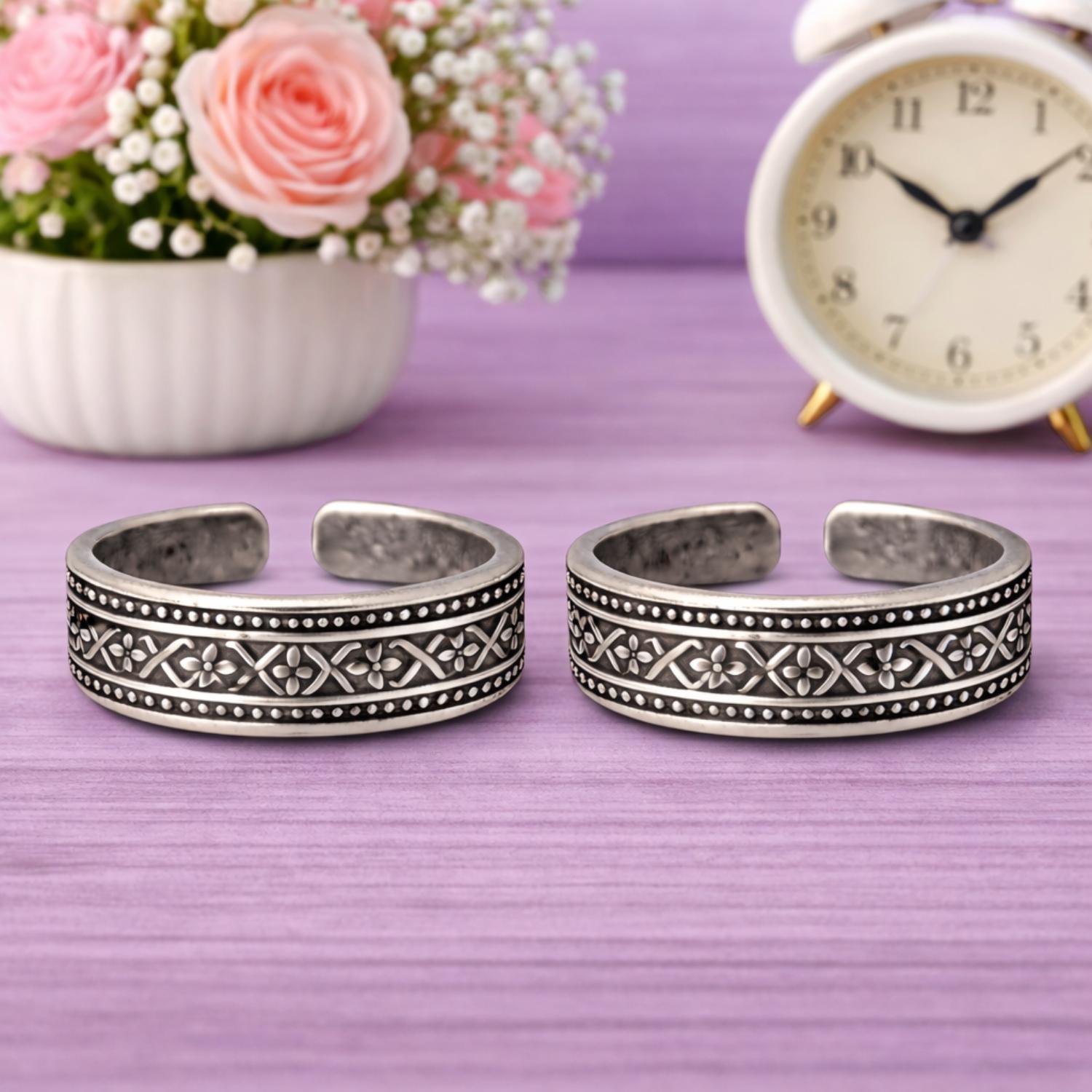 Floral Lattice Adjustable Toe Ring - Sterling Silver Oxidized