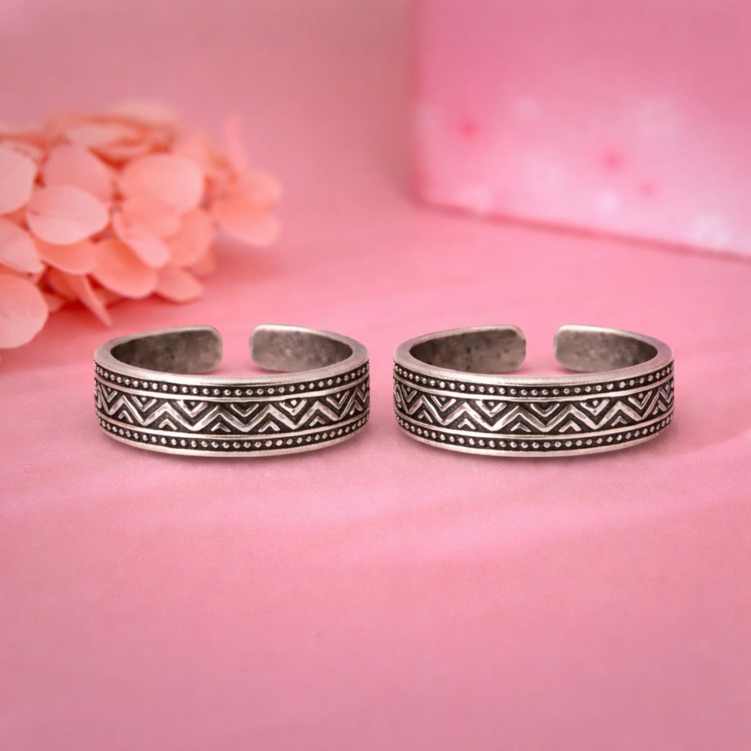 Zigzag Pattern Adjustable Toe Ring - Sterling Silver Oxidized