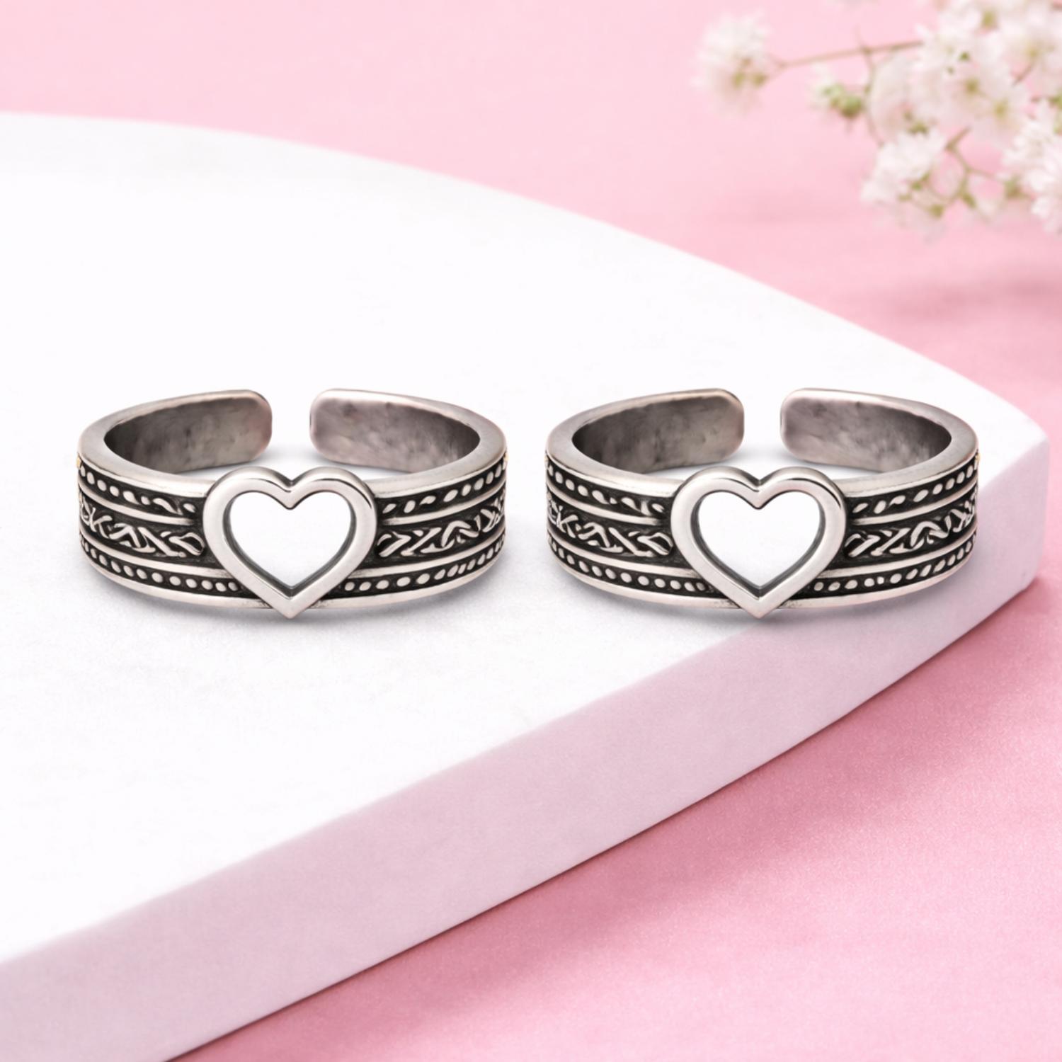 Heart Motif Adjustable Toe Ring - Sterling Silver Oxidized