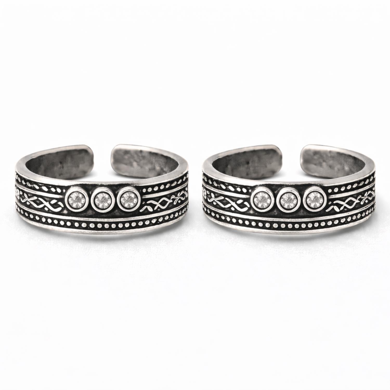 Triple CZ Adjustable Toe Ring - Sterling Silver Oxidized