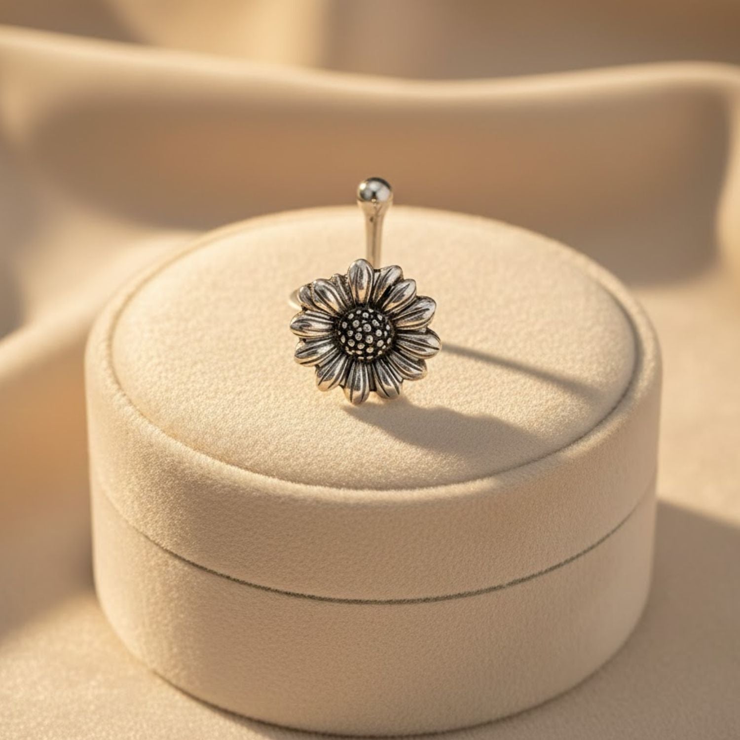 mooneye silver nose pin