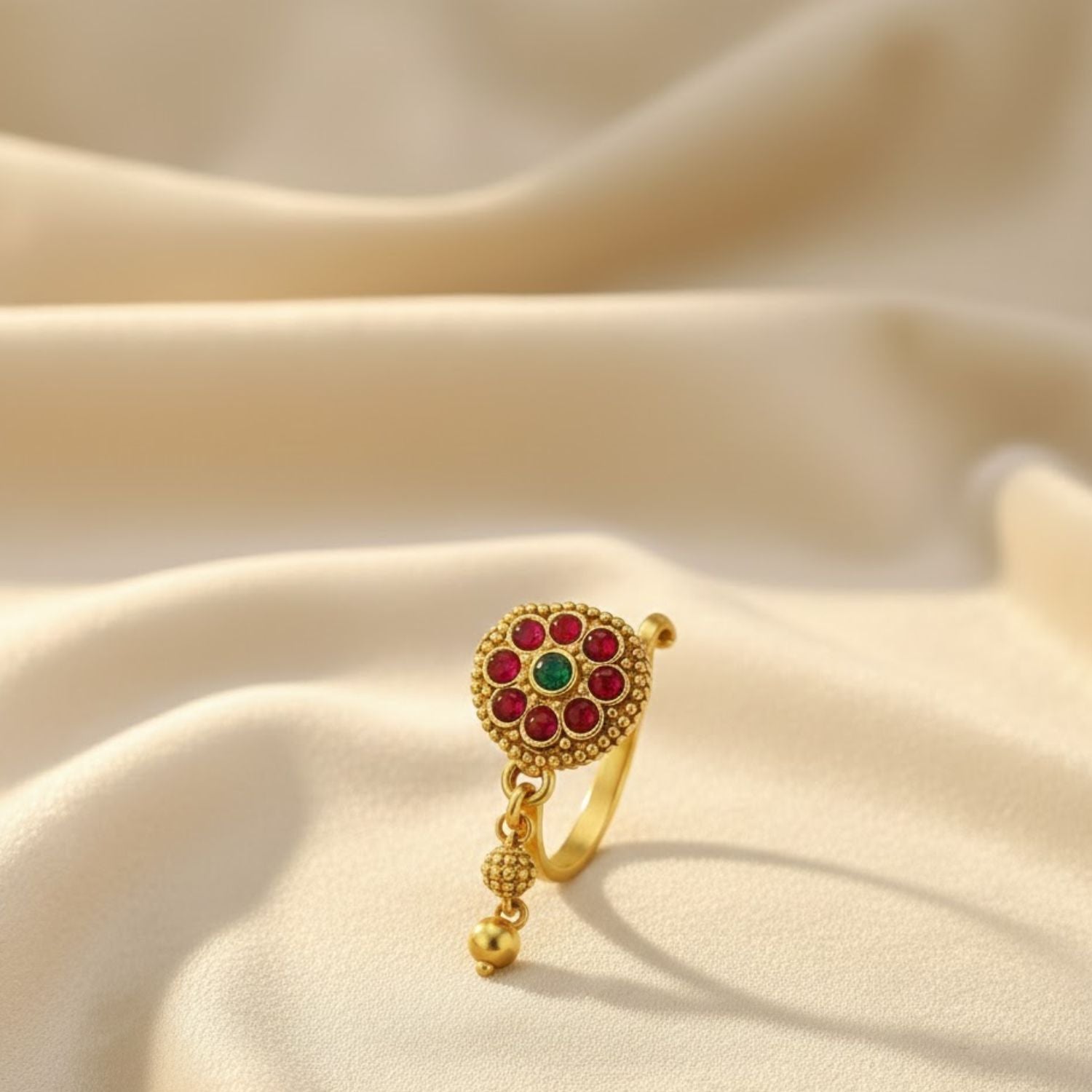 mooneye silver nose pin