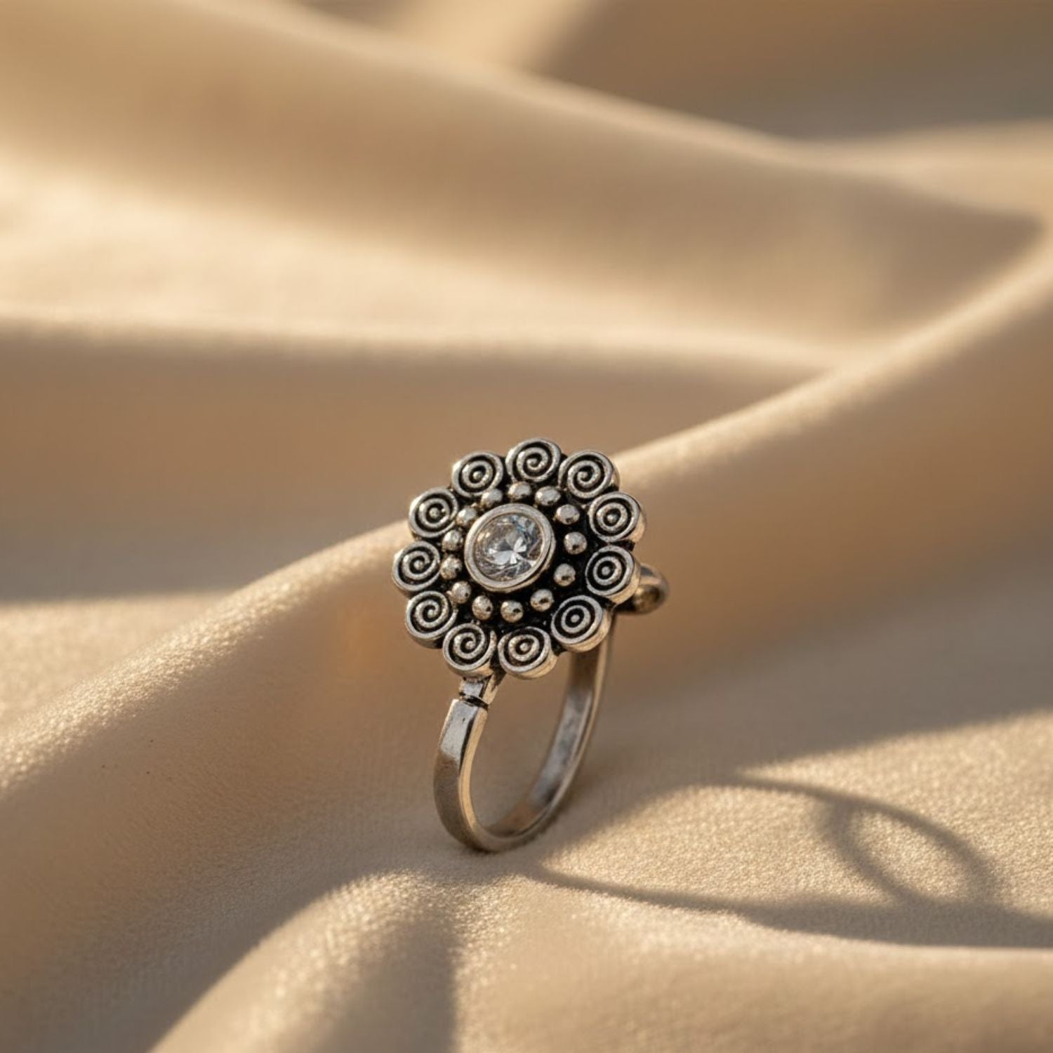 mooneye silver nose pin