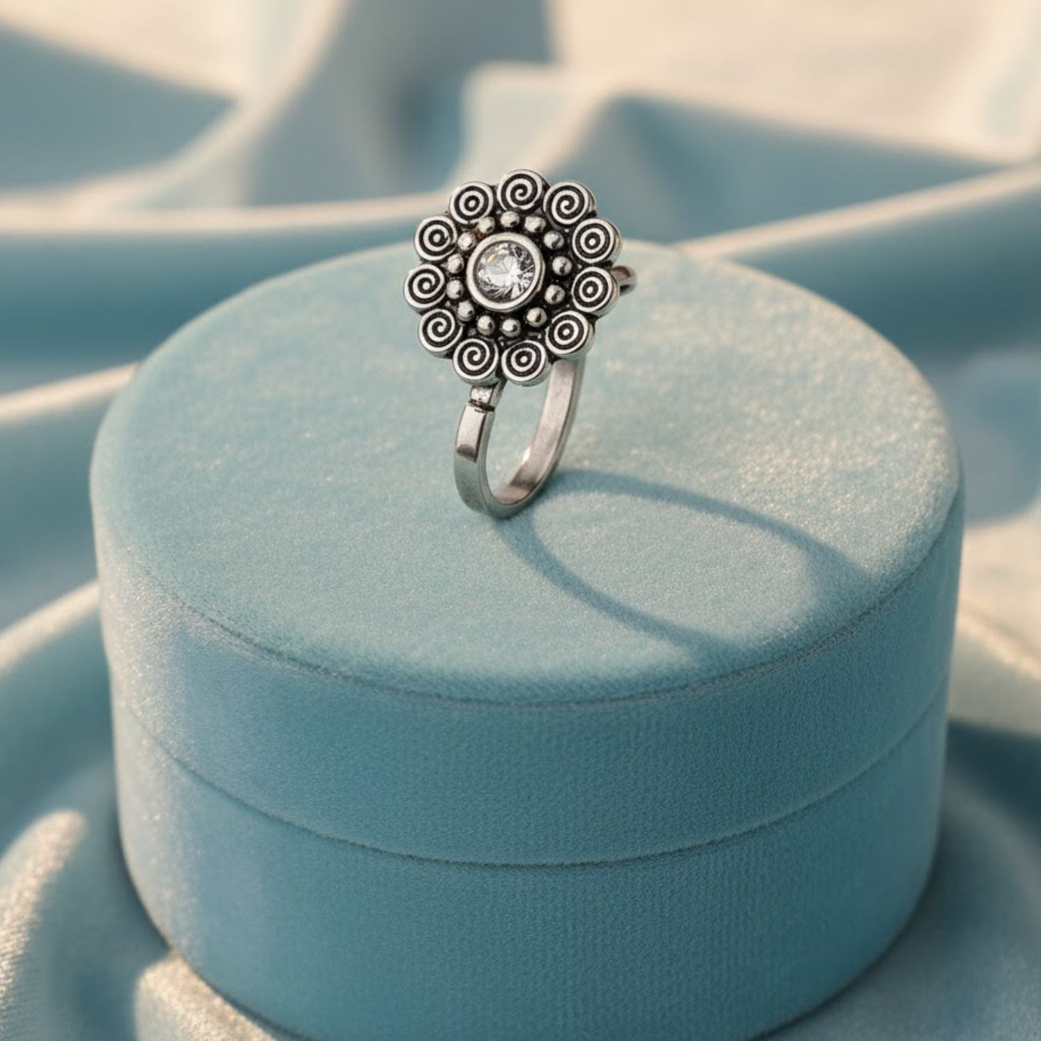 mooneye silver nose pin