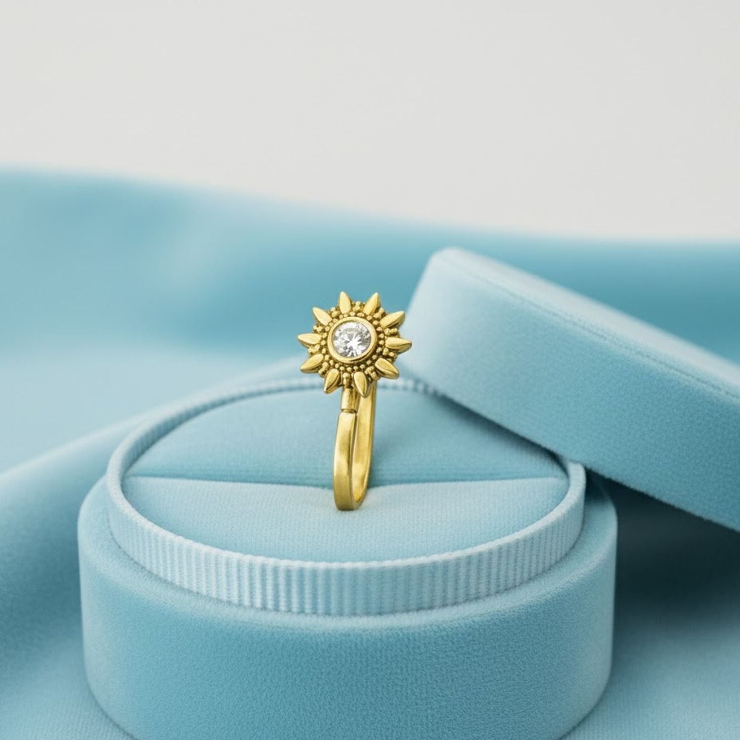 mooneye silver nose pin