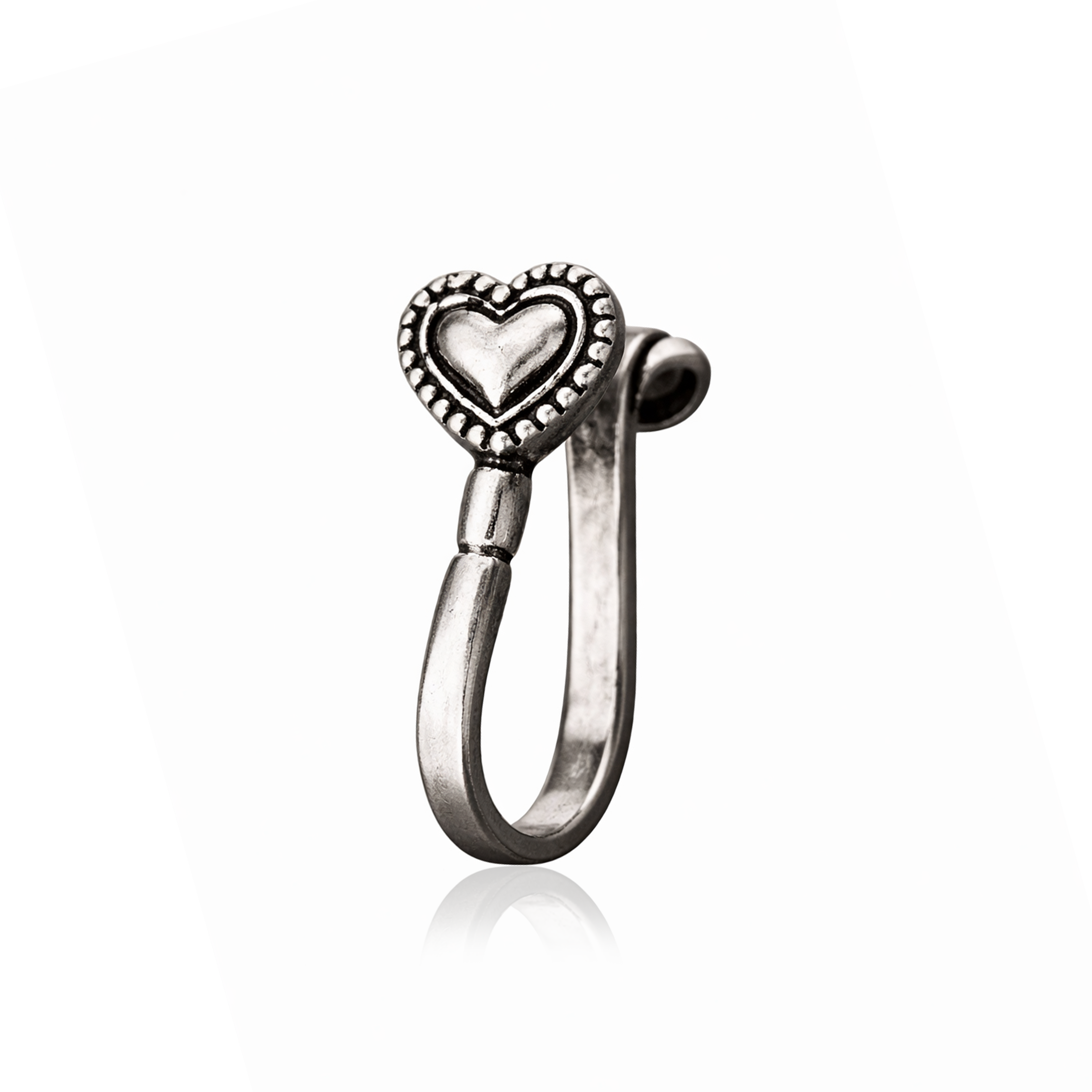 mooneye silver nose pin