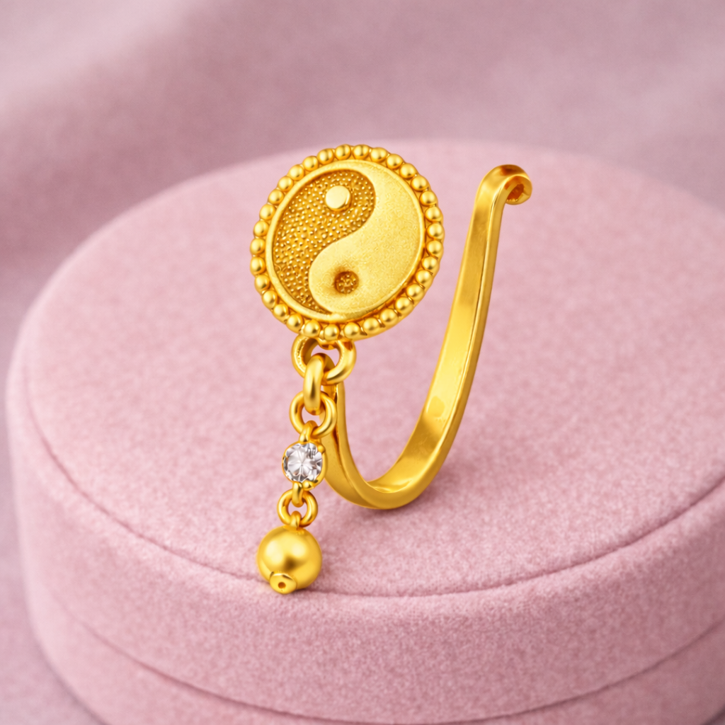 mooneye silver nose pin