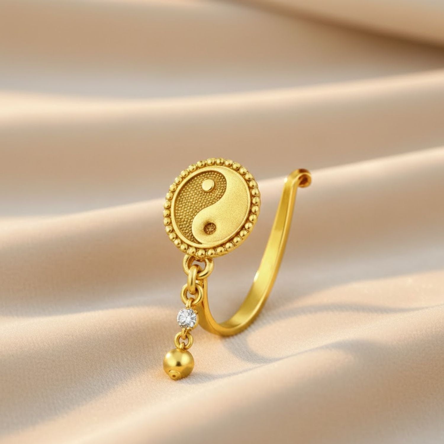 mooneye silver nose pin