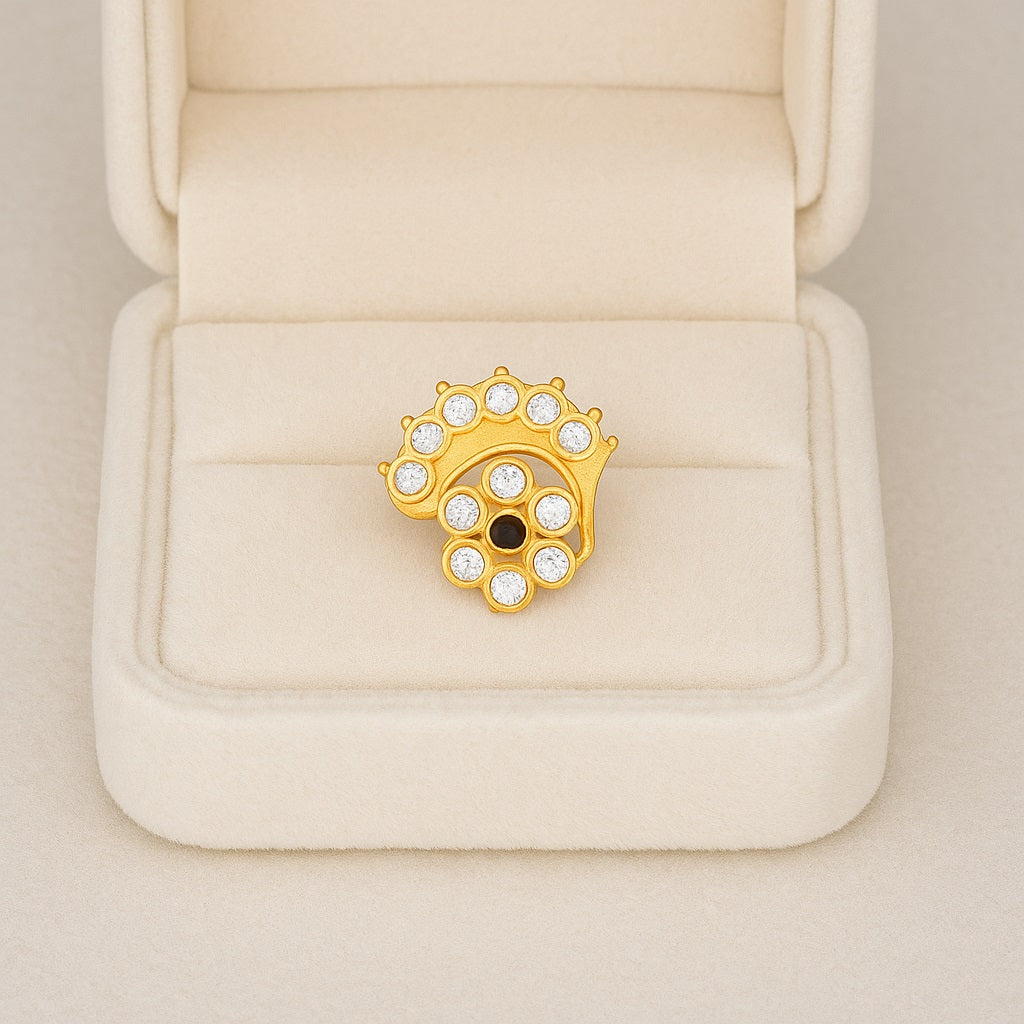 mooneye silver nose pin