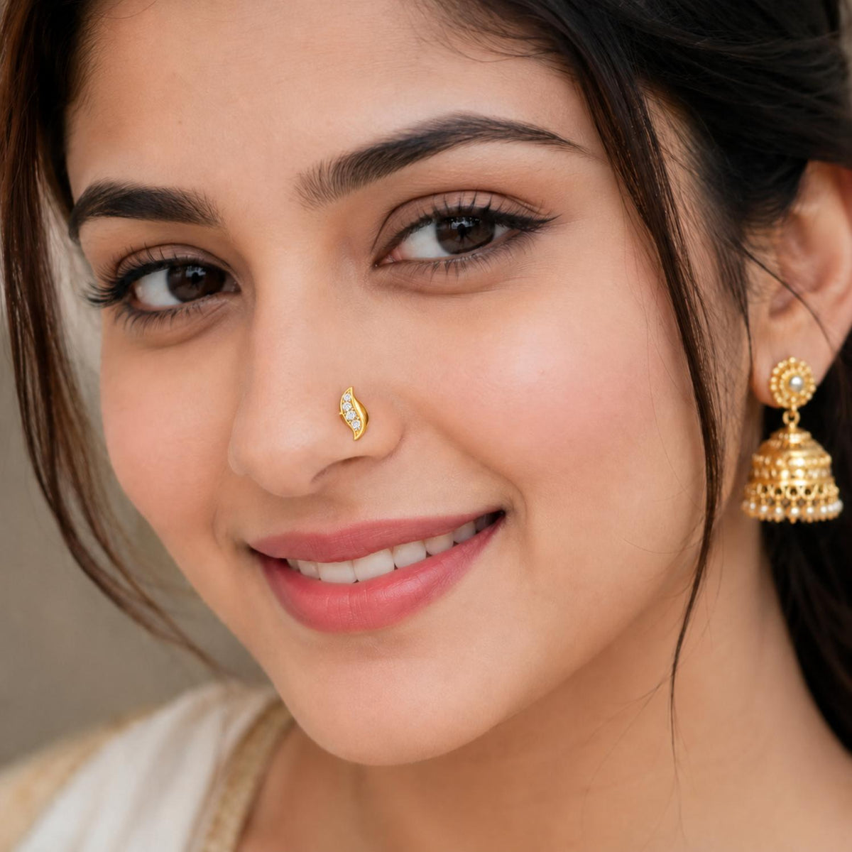 White CZ Line Curved Leaf Nose Pin – Sterling Silver Gold Plated