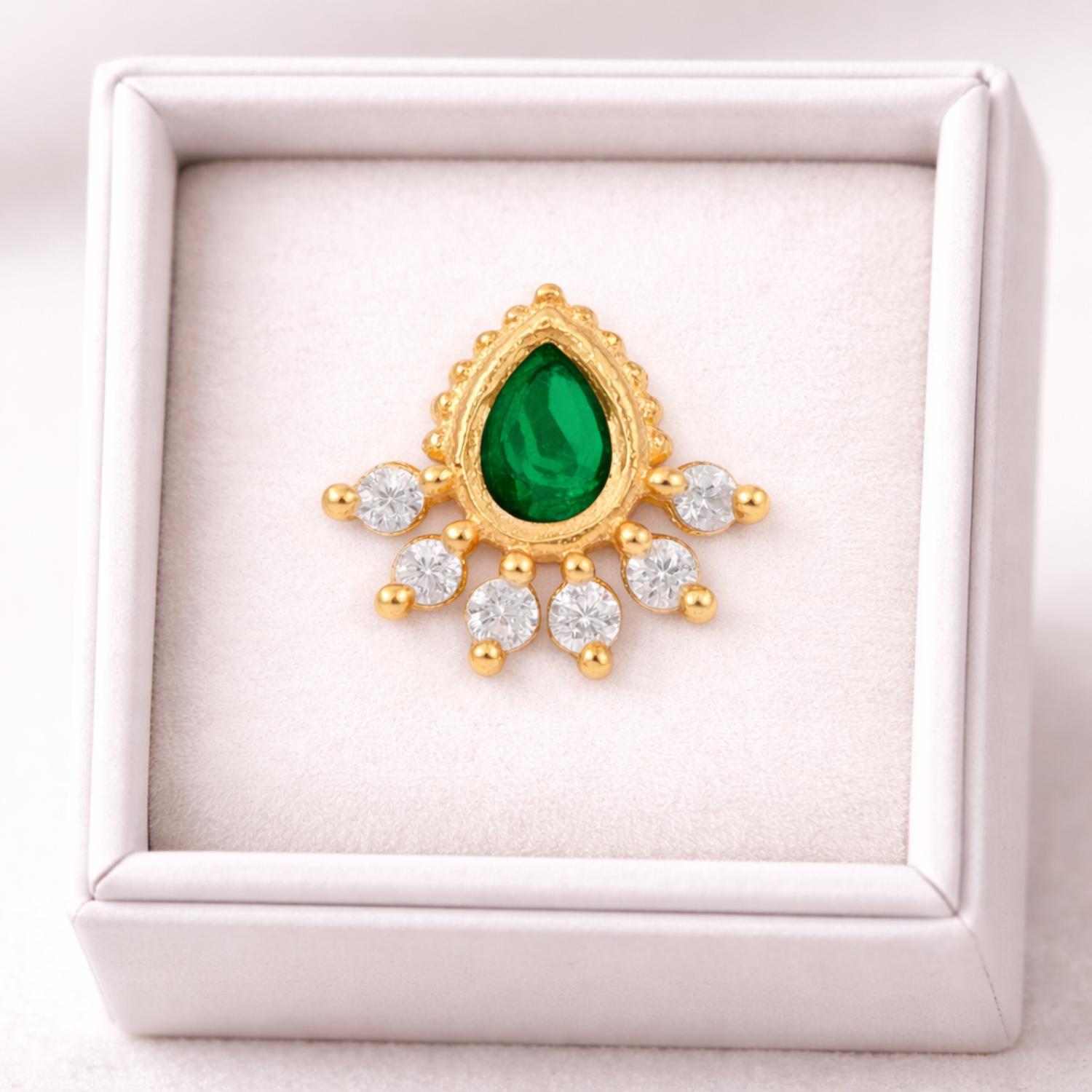 mooneye silver nose pin