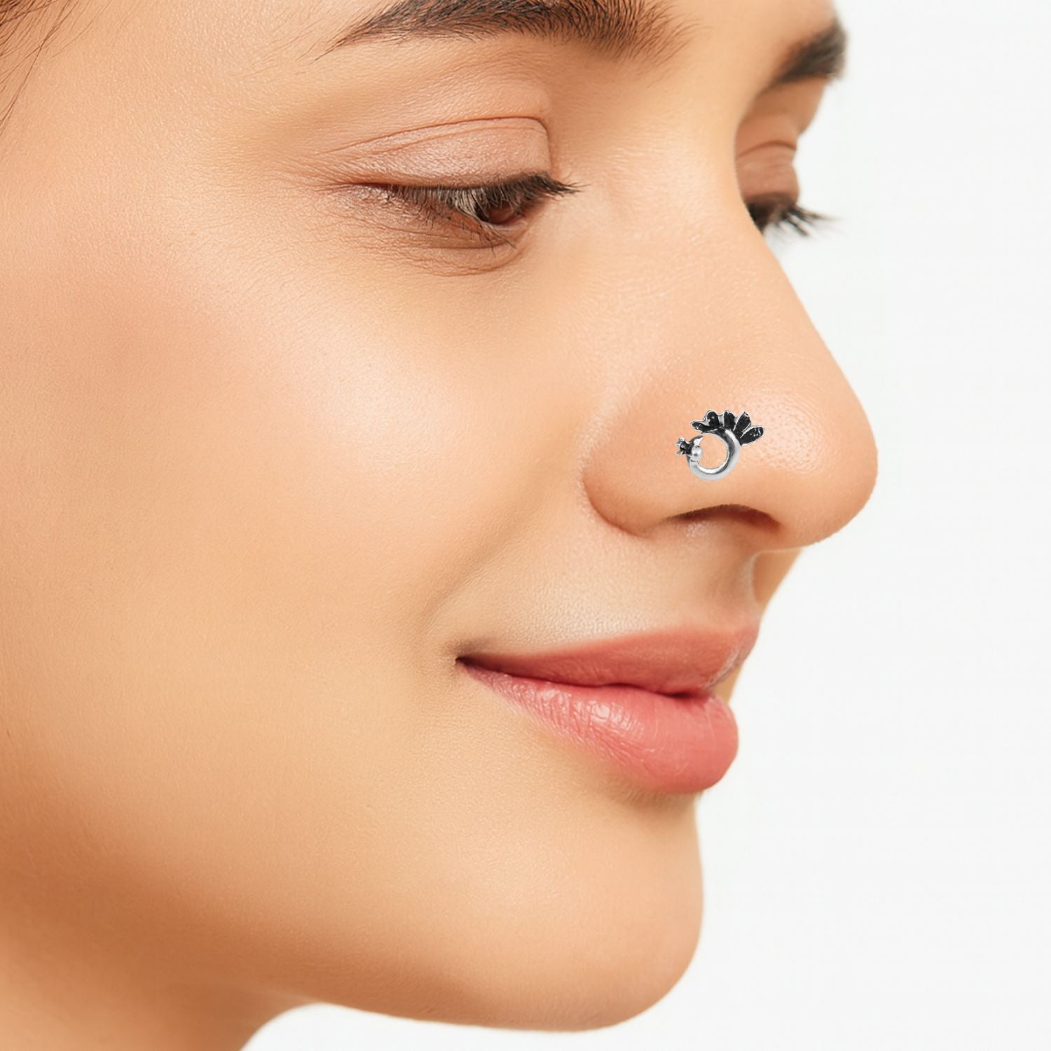 mooneye silver nose pin