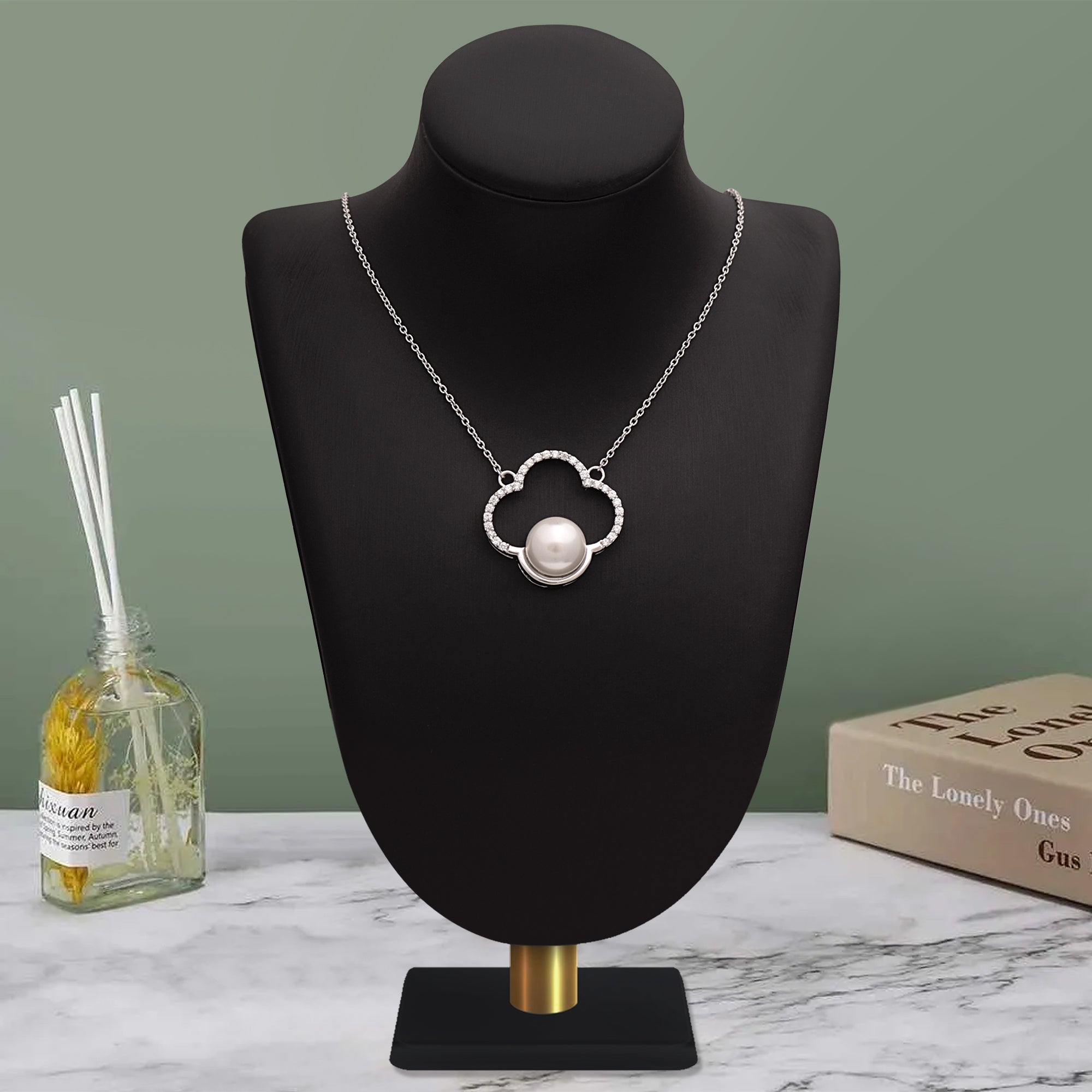 Pearl Clover Necklace – Sterling Silver