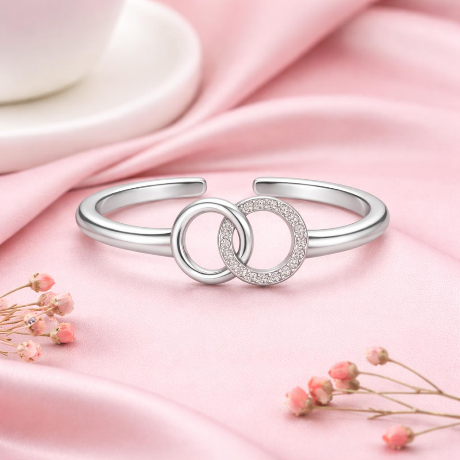 Interlocking Circle Adjustable Open Ring – Sterling Silver