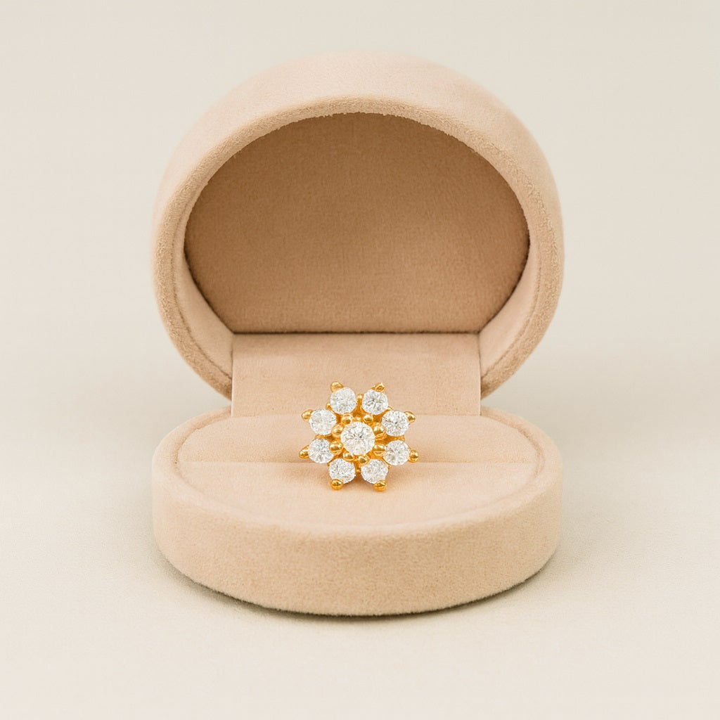 mooneye silver nose pin