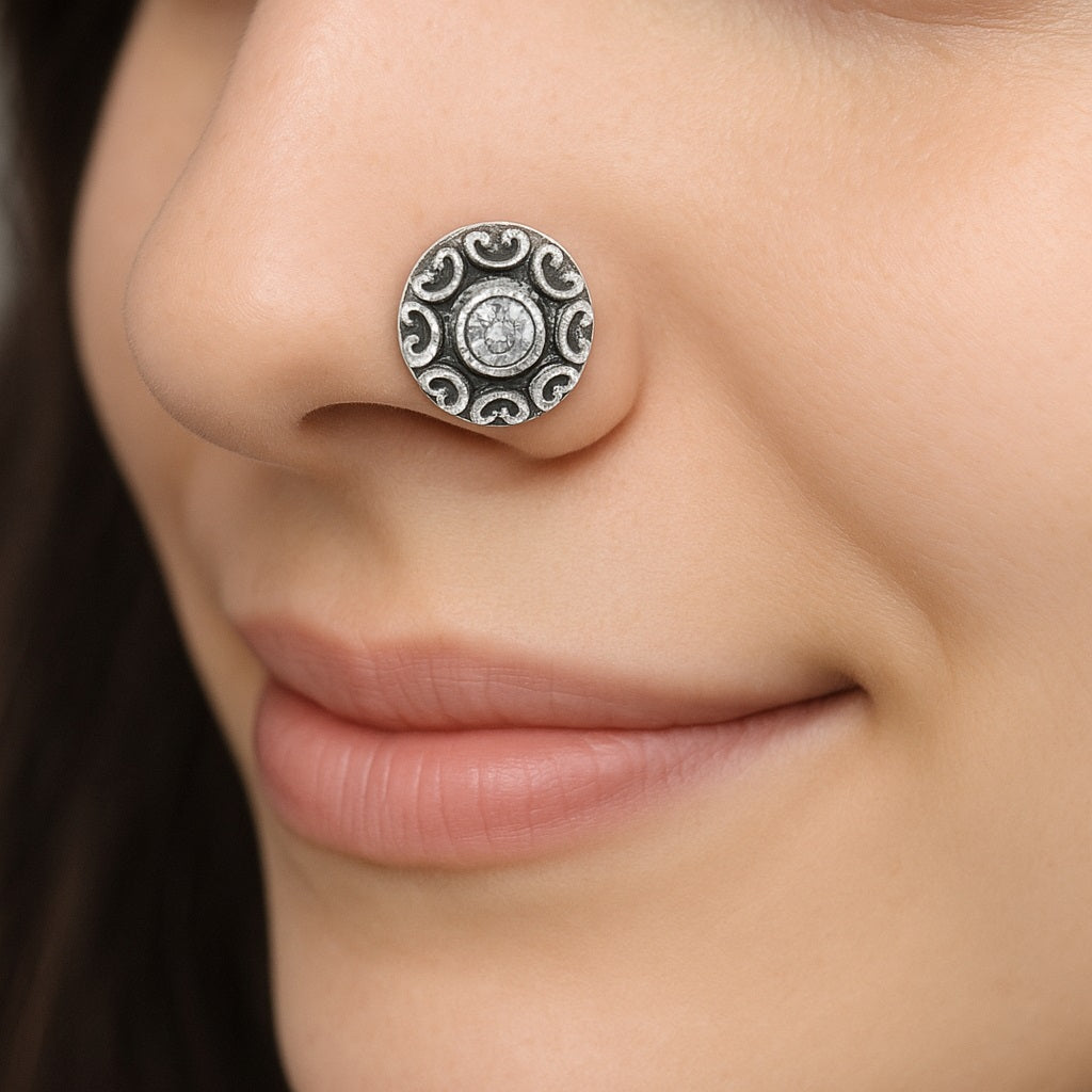 mooneye silver nose pin