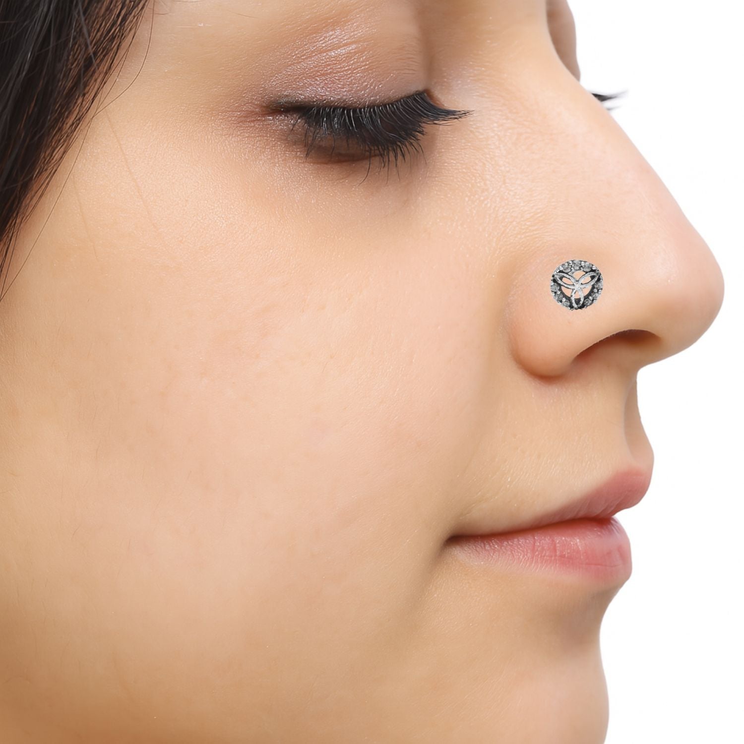 mooneye silver nose pin
