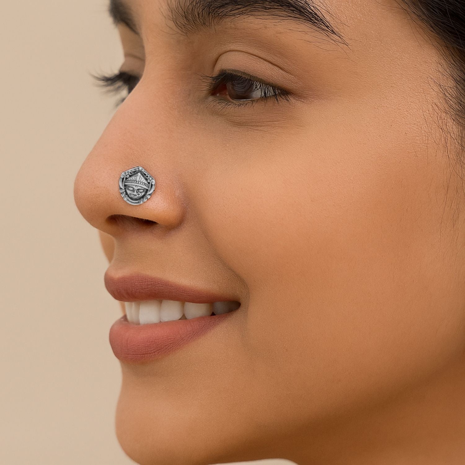 mooneye silver nose pin