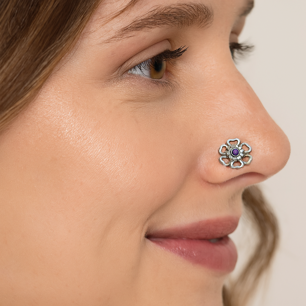 mooneye silver nose pin