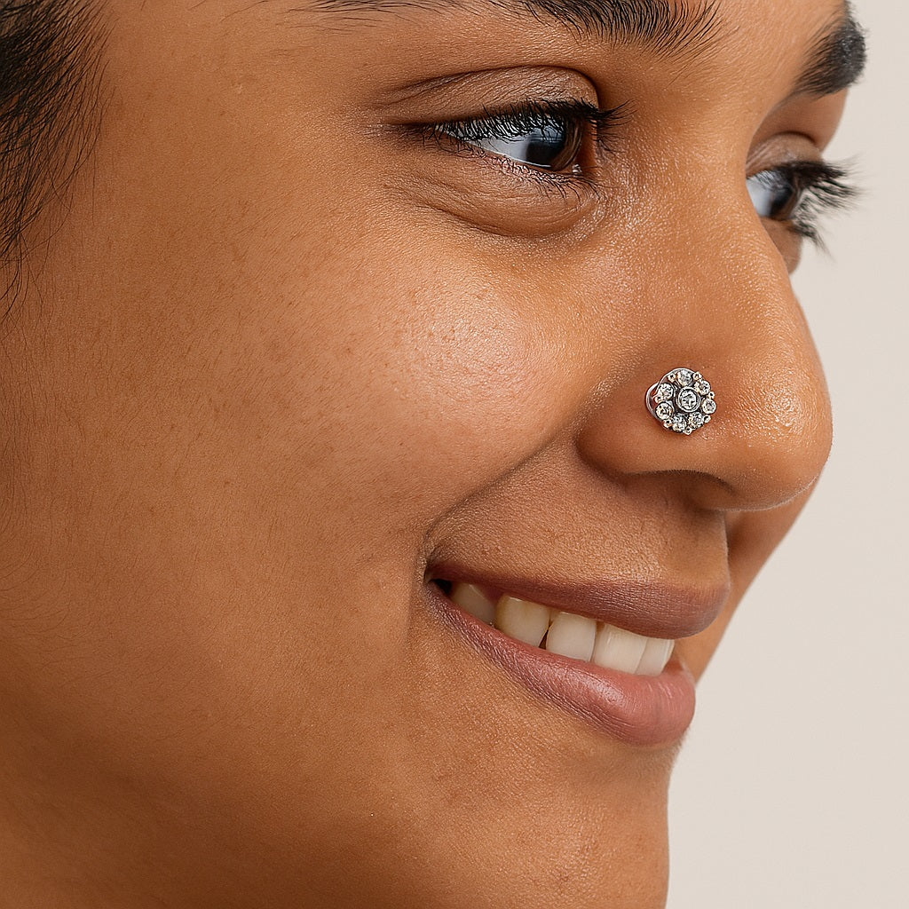 mooneye silver nose pin