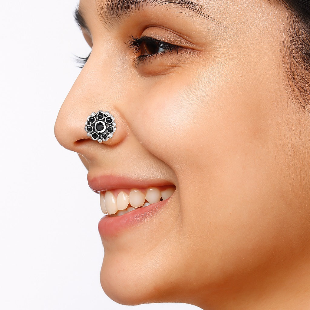 mooneye silver nose pin