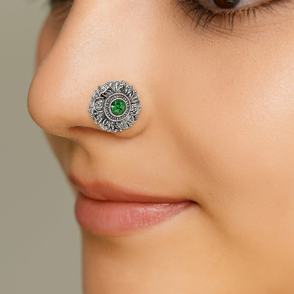 mooneye silver nose pin