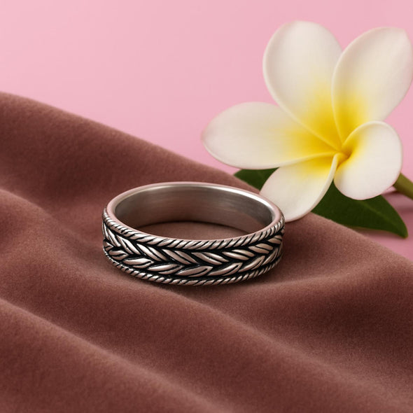 Oxidized Leaf Pattern Unisex Band Ring - Sterling Silver