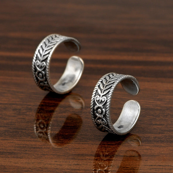 Floral Chevron Oxidized Toe Ring - Sterling Silver