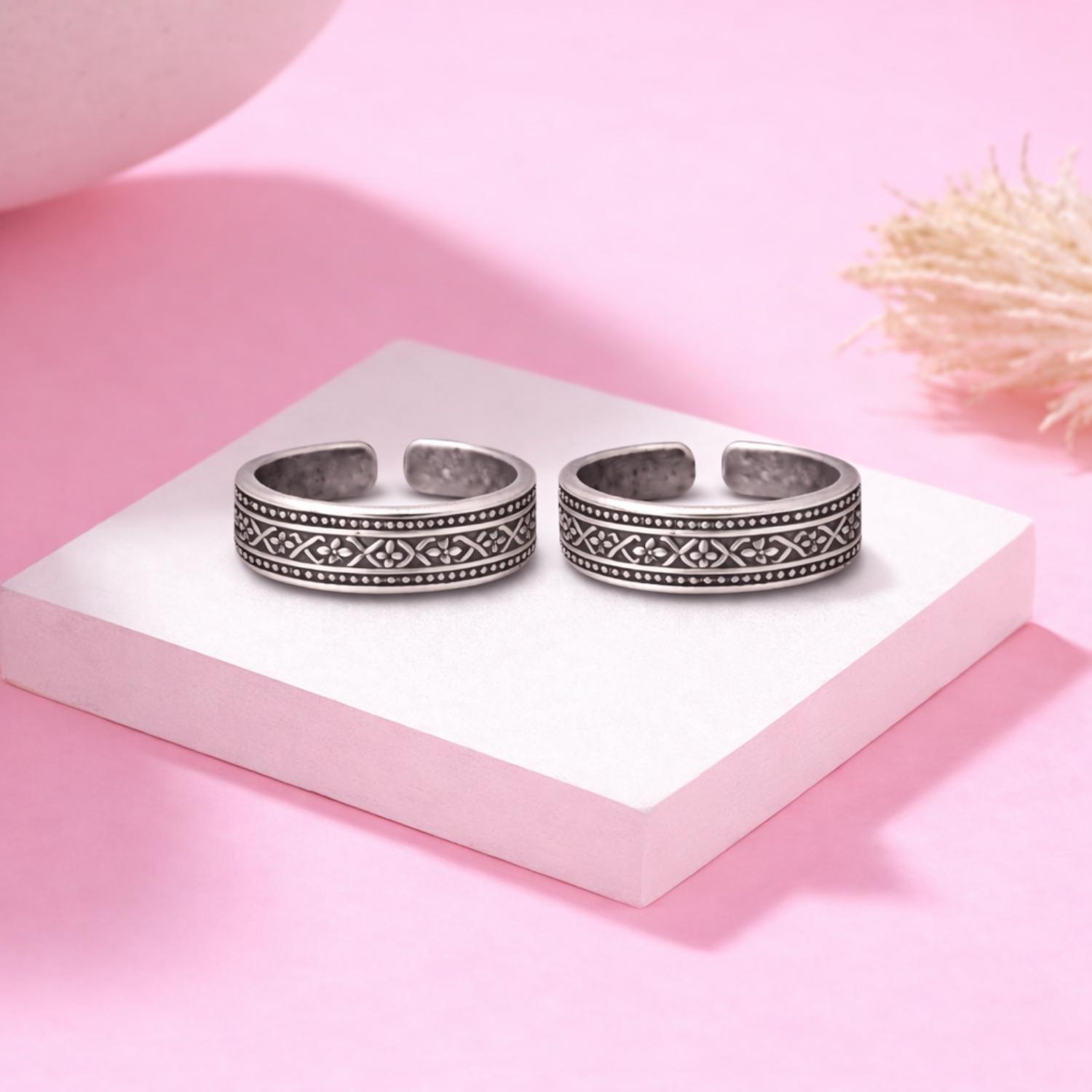 Floral Lattice Adjustable Toe Ring - Sterling Silver Oxidized