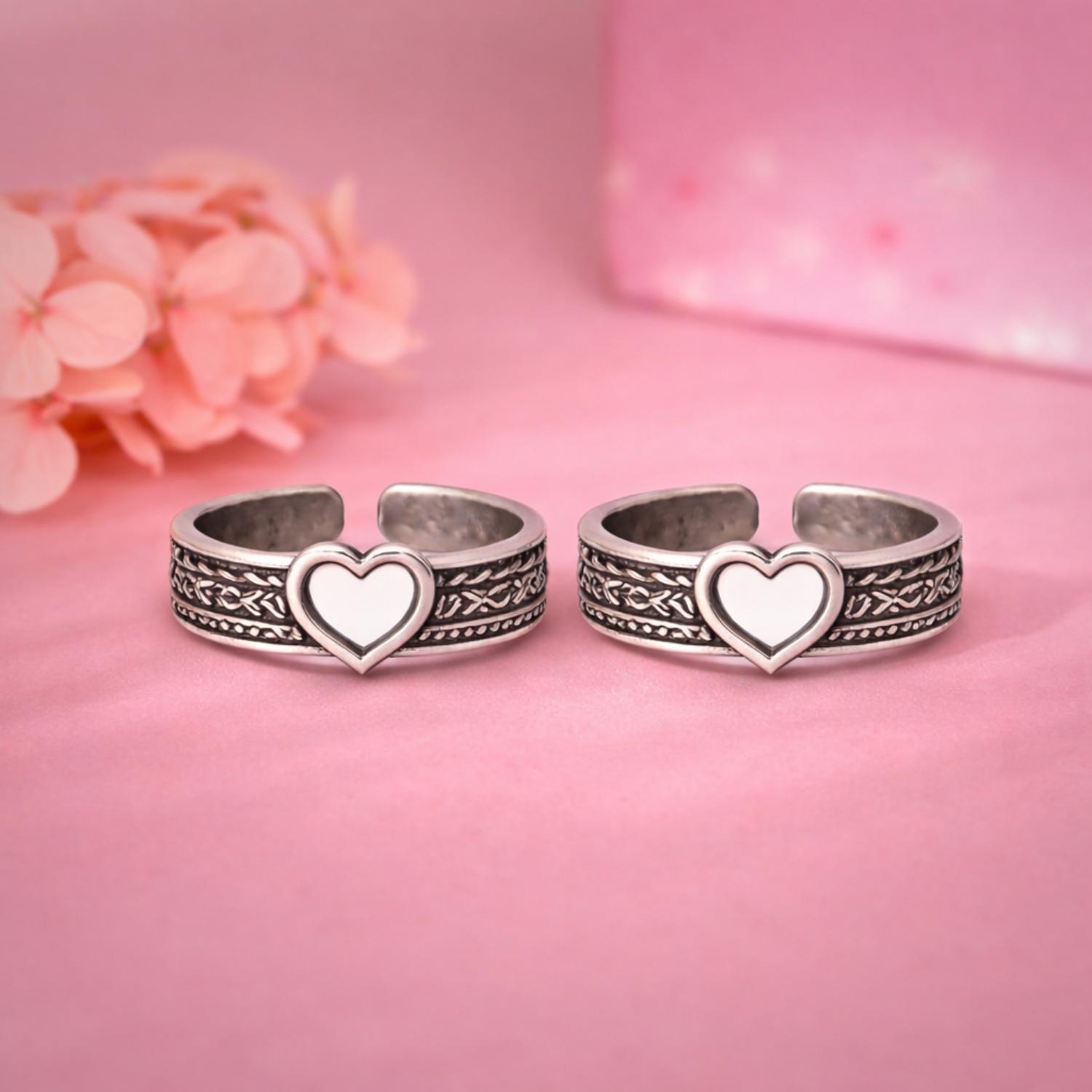 Heart Motif Adjustable Toe Ring - Sterling Silver Oxidized