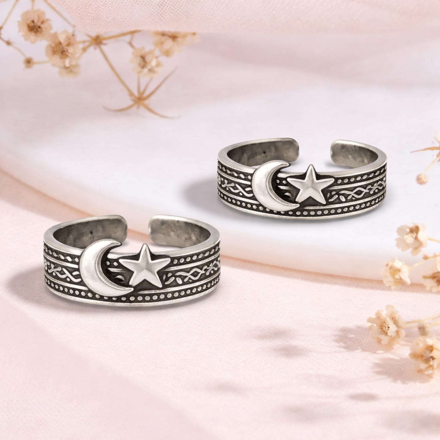 Moon & Star Adjustable Toe Ring - Sterling Silver Oxidized
