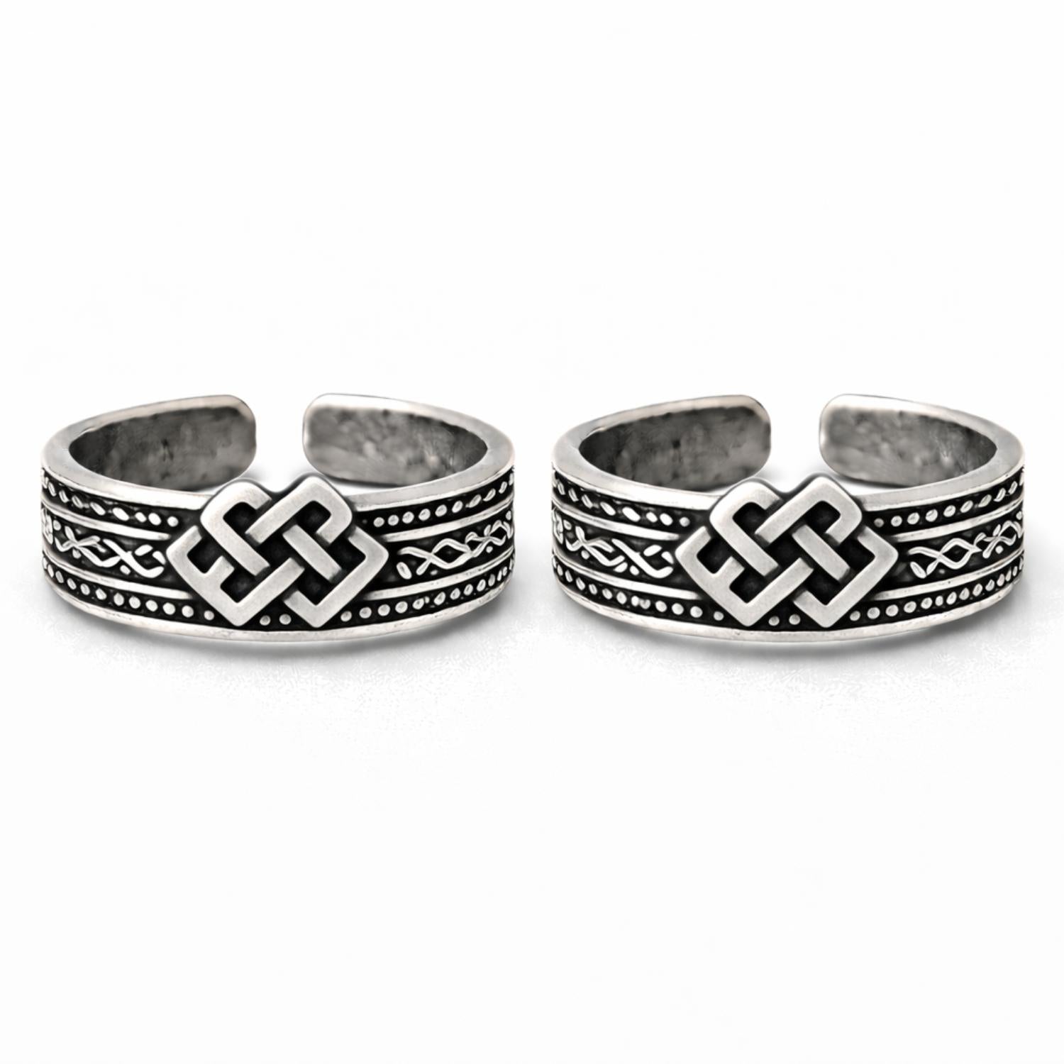 Celtic Knot Adjustable Toe Ring - Sterling Silver Oxidized