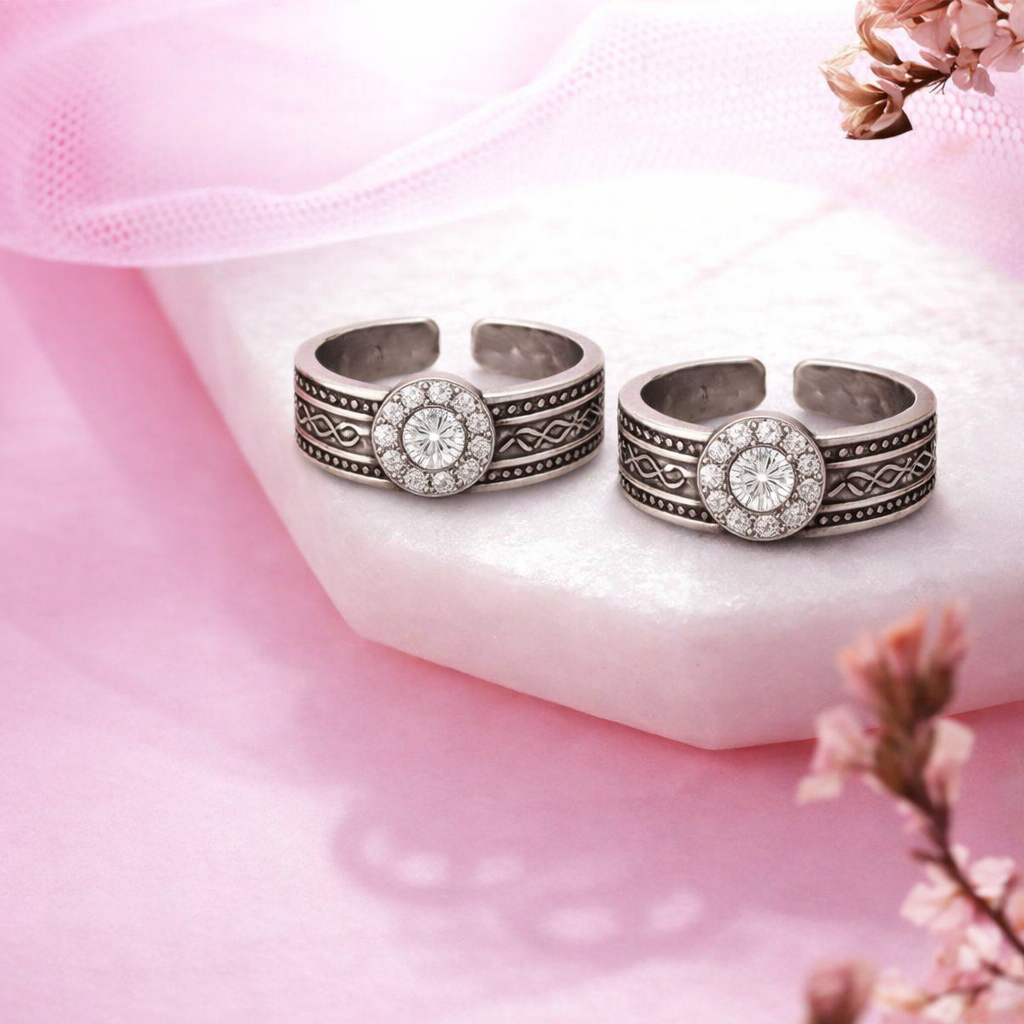 Vintage Engraved Adjustable Toe Ring - Sterling Silver Oxidized