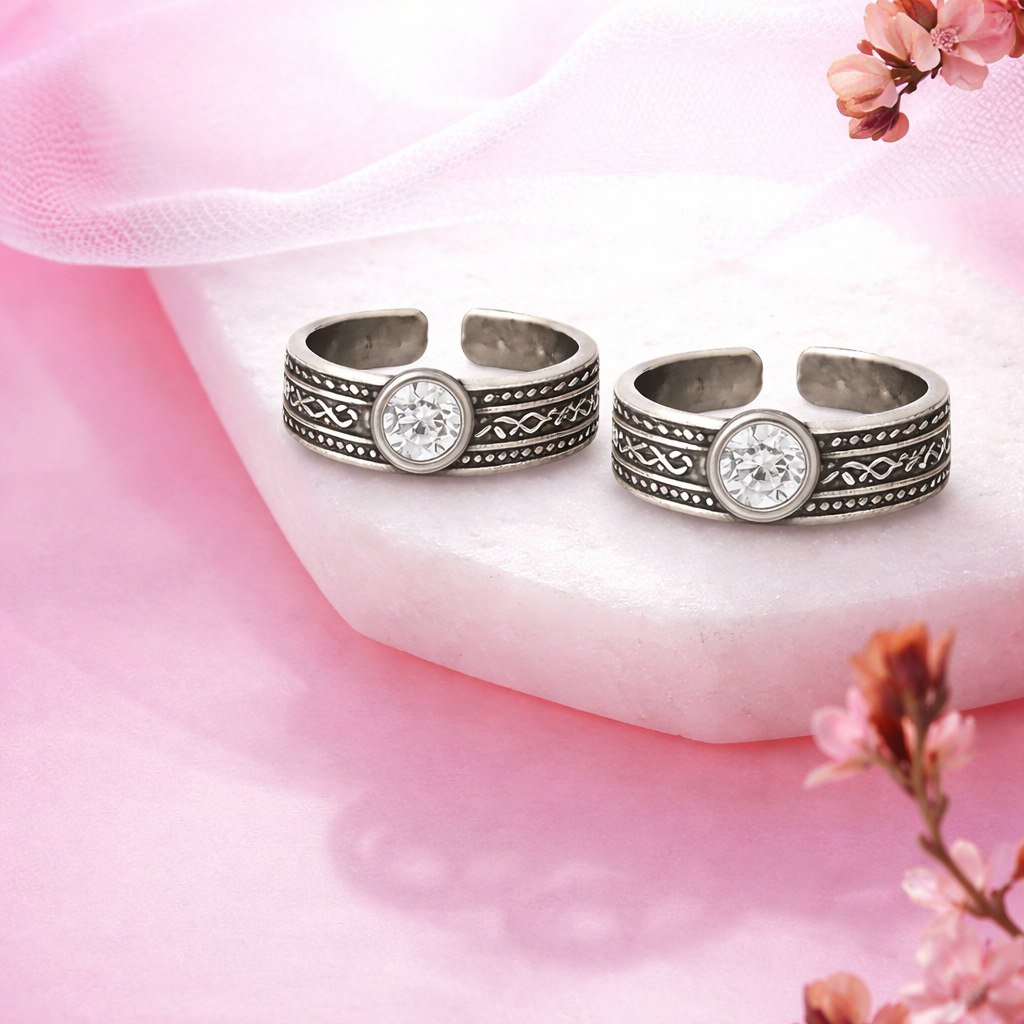 Tribal Engraved Adjustable Toe Ring - Sterling Silver Oxidized